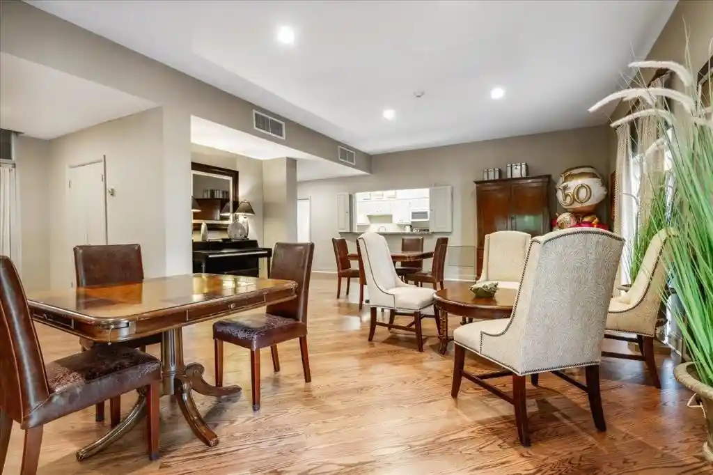 Photo 3 of Condo for sale at 475 N Highland St #4A, Memphis, TN 38122 | MLS# 10230358 | Listing updated on 2026-09-25
