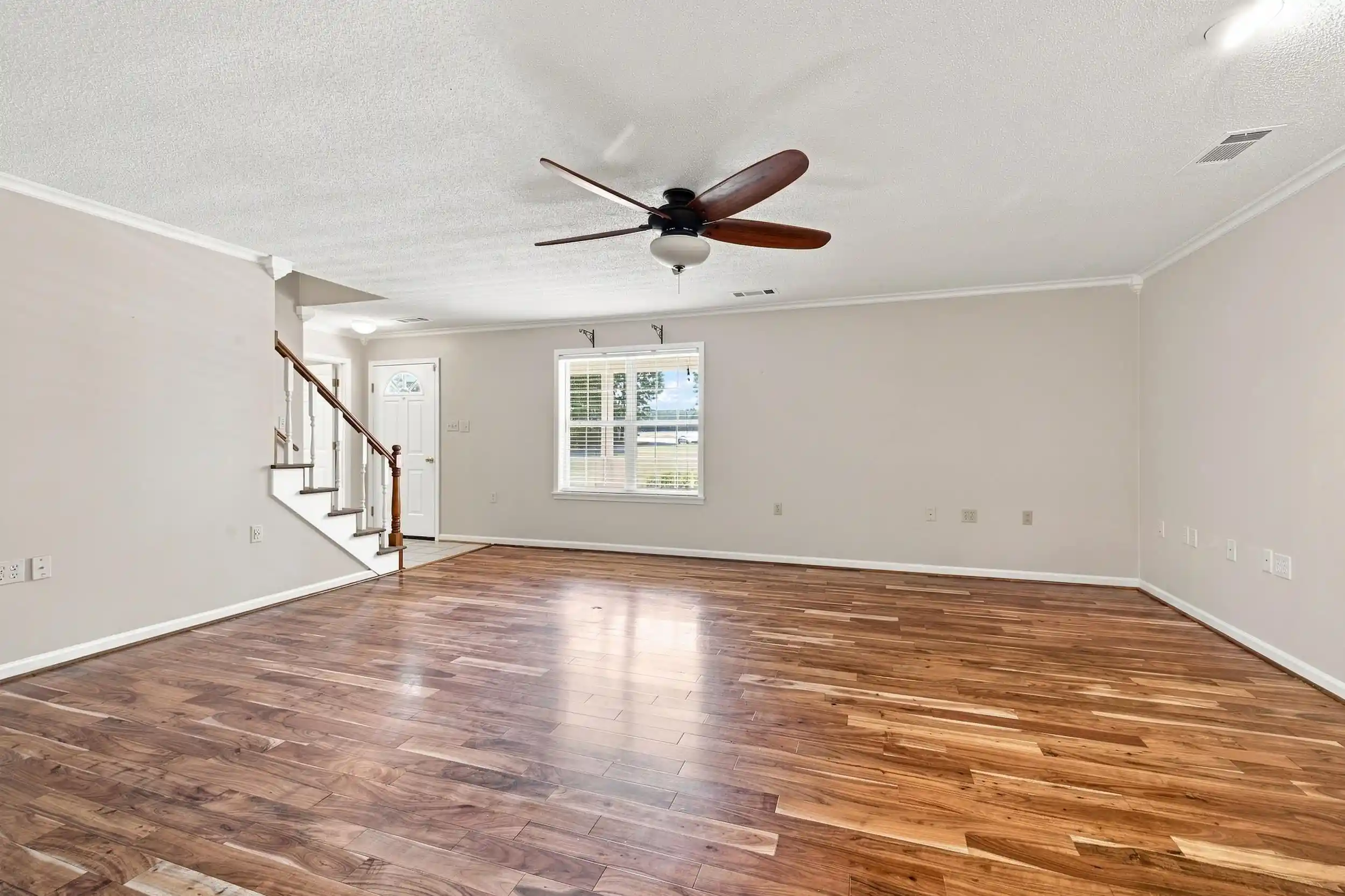 Photo 3 of Sale Pending at 1965 Peete Rd, Mason, TN 38049 | MLS# 10230371 | Listing updated on 2026-09-20