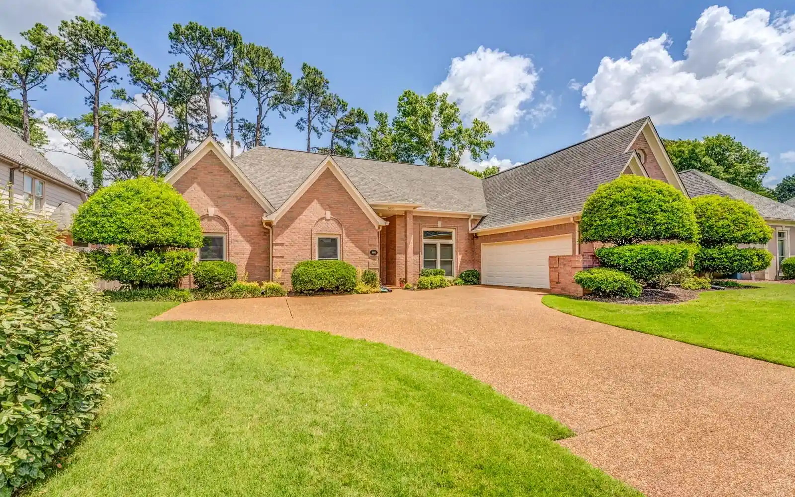 Photo 1 of Single family home for sale at 6600 Quail Pointe Cir, Memphis, TN 38120 | MLS# 10230373 | Listing updated on 2026-09-14