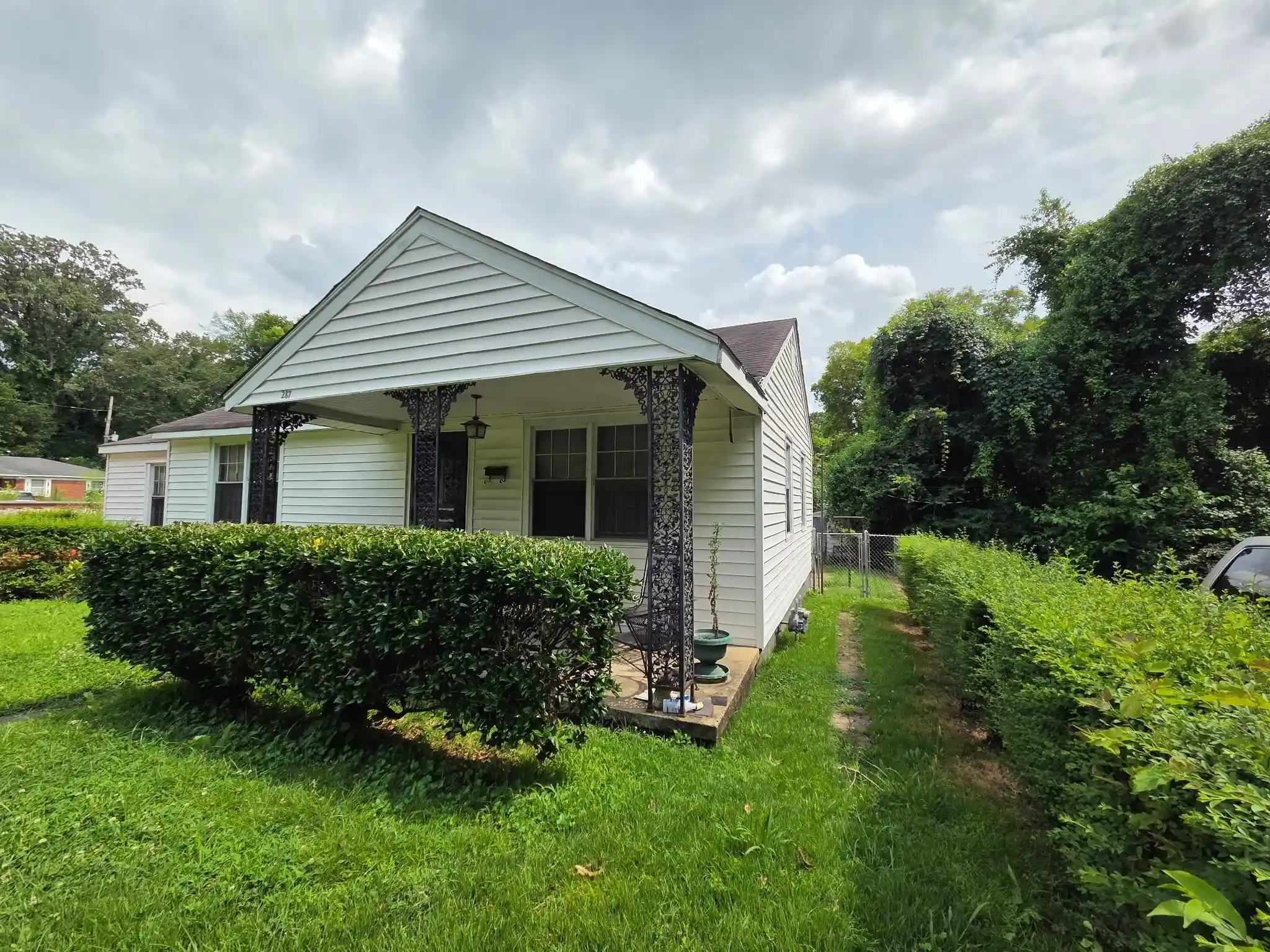 Photo 2 of Single family home for sale at 287 Olmstead Ave, Memphis, TN 38106 | MLS# 10230379 | Listing updated on 2026-09-14