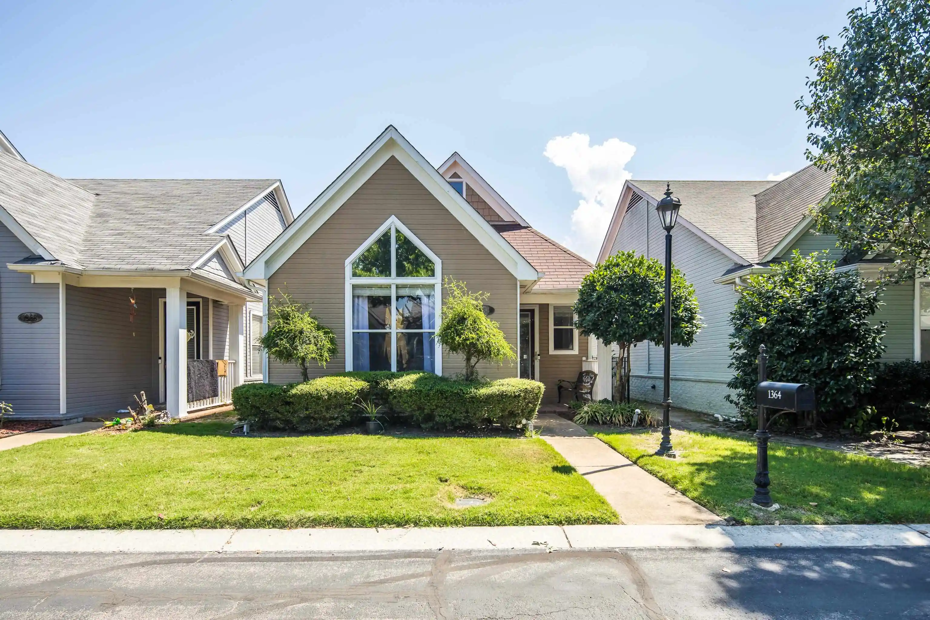Photo 1 of Single family home for sale at 1364 Harbor Park Dr, Memphis, TN 38103 | MLS# 10230380 | Listing updated on 2026-09-14