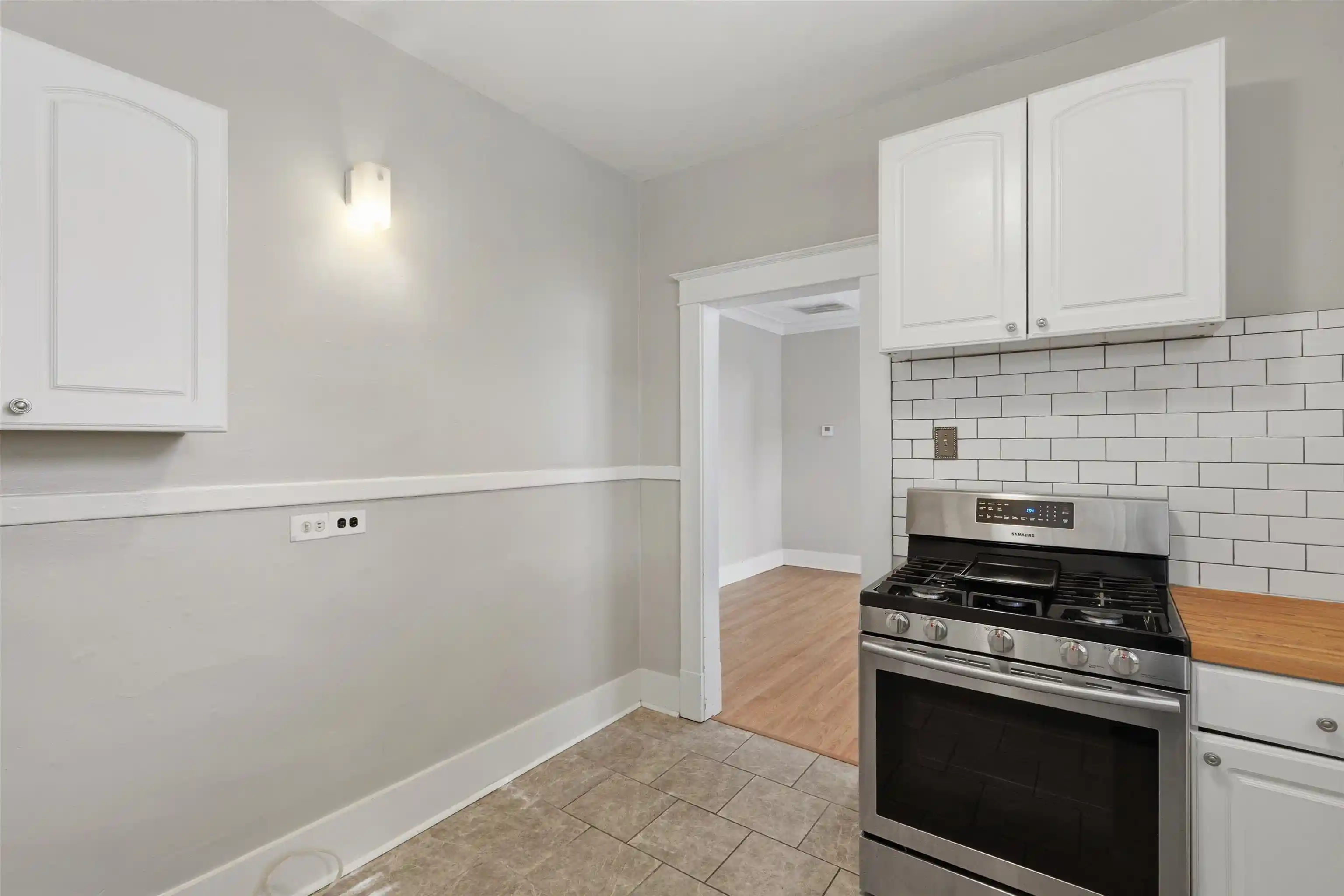 Photo 3 of Sale Pending at 1819 Crump Ave, Memphis, TN 38107 | MLS# 10230384 | Listing updated on 2026-10-01