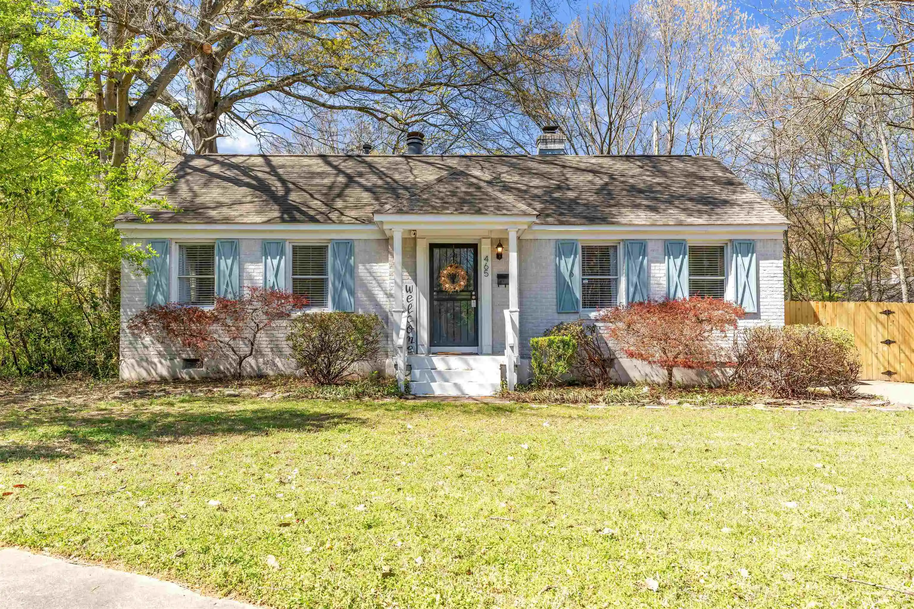 Photo 1 of Single family home for sale at 465 Gerald Rd, Memphis, TN 38122 | MLS# 10230405 | Listing updated on 2026-09-16