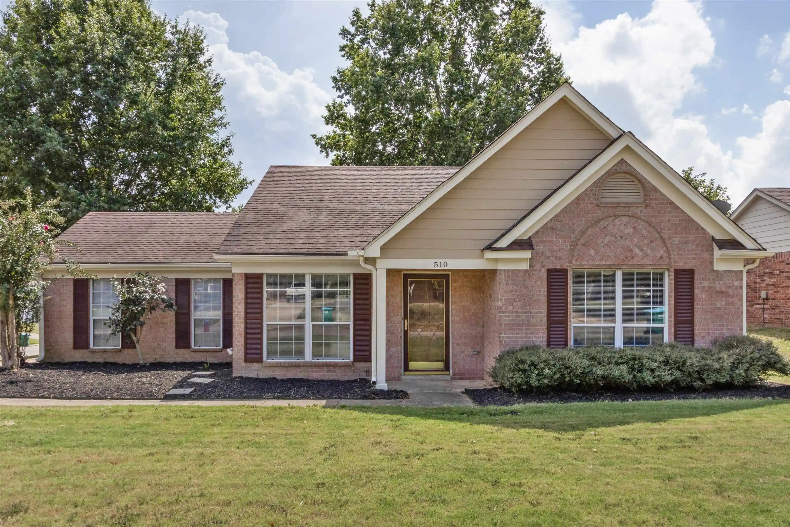 Photo 1 of Sale Pending at 510 Oakland Hills Dr, Oakland, TN 38060 | MLS# 10230409 | Listing updated on 2026-09-17