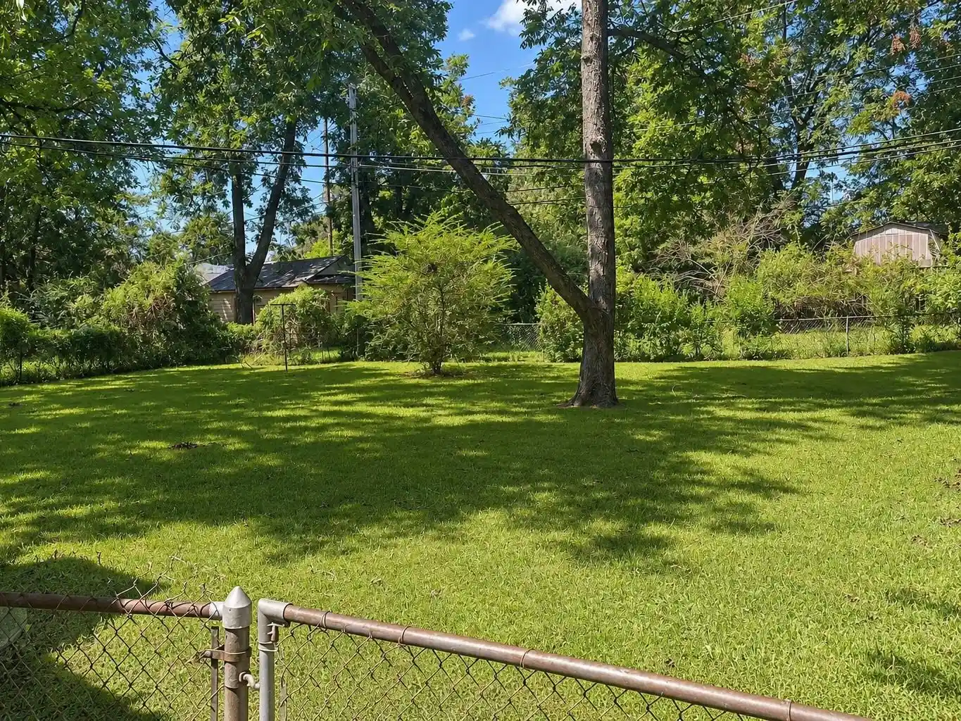 Photo 3 of Single family home for sale at 2512 Kenner Ave, Memphis, TN 38114 | MLS# 10230414 | Listing updated on 2026-09-14