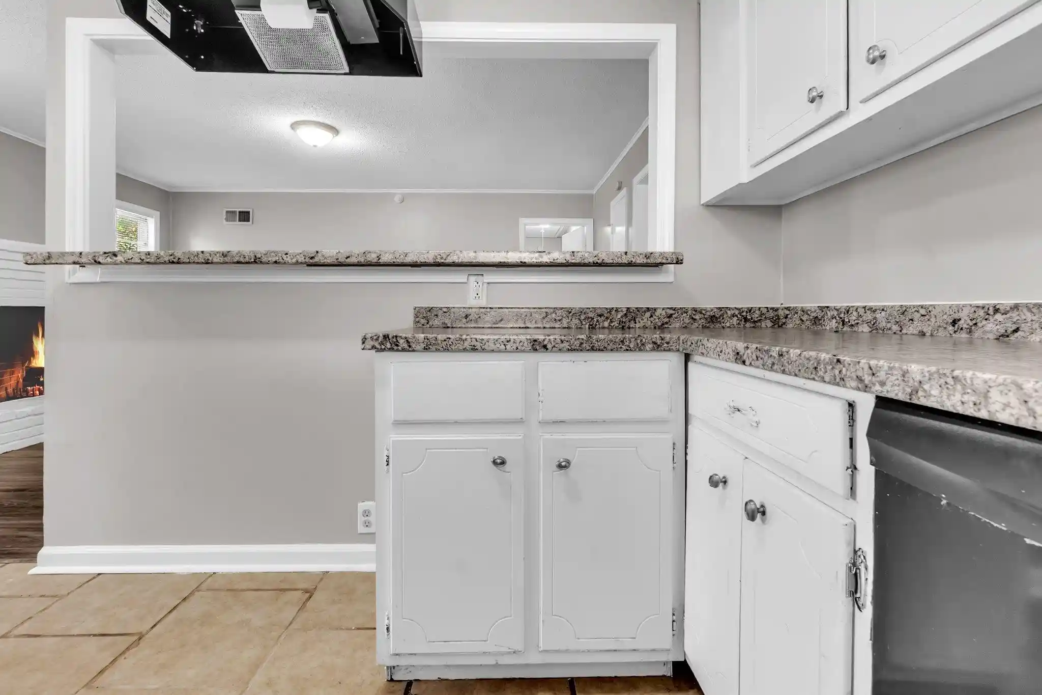 Photo 3 of Single family home for sale at 5122 Jessie Lee Ln, Memphis, TN 38118 | MLS# 10230434 | Listing updated on 2026-09-15