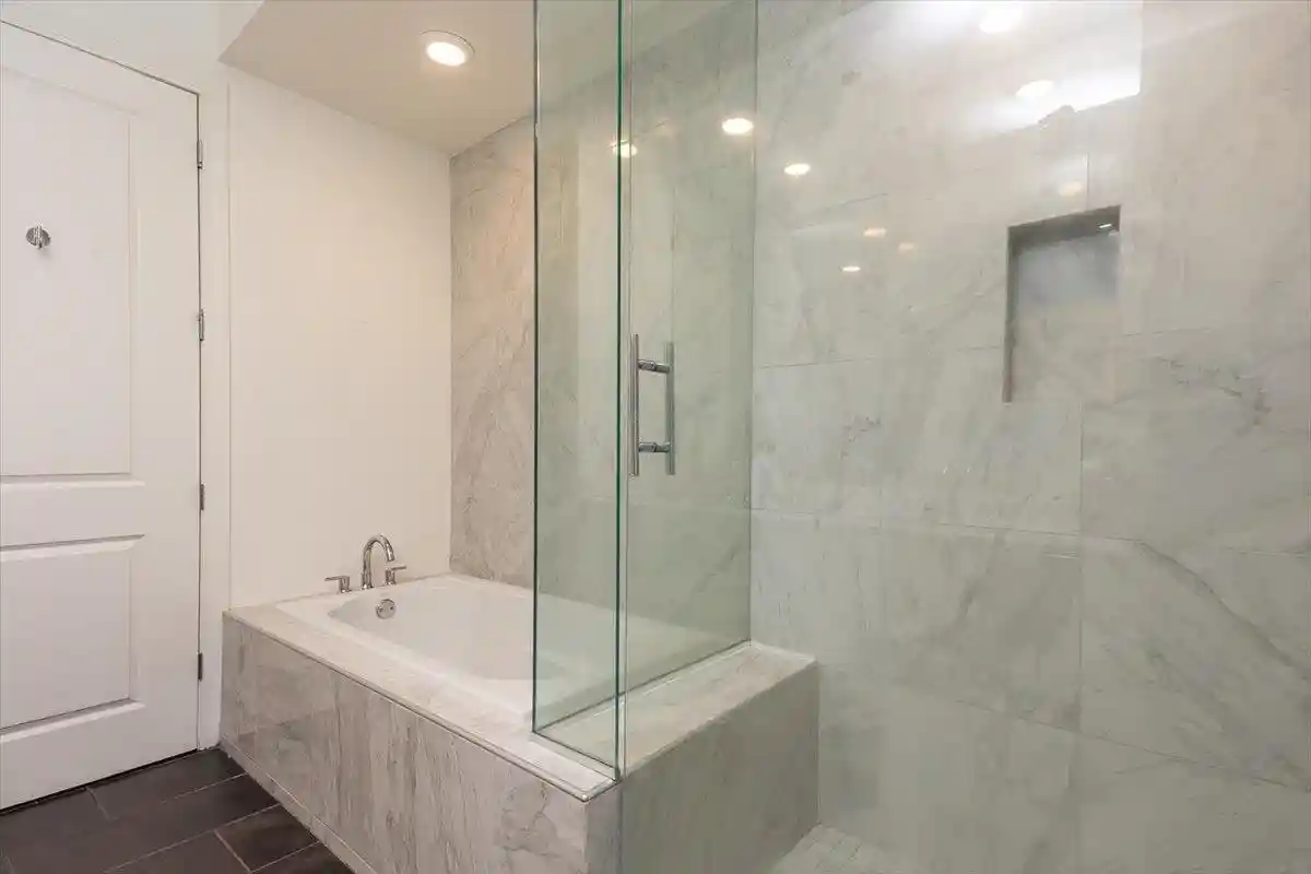 Photo 2 of Townhouse for sale at 717 Riverside Dr #1102, Memphis, TN 38103 | MLS# 10230438 | Listing updated on 2026-09-15