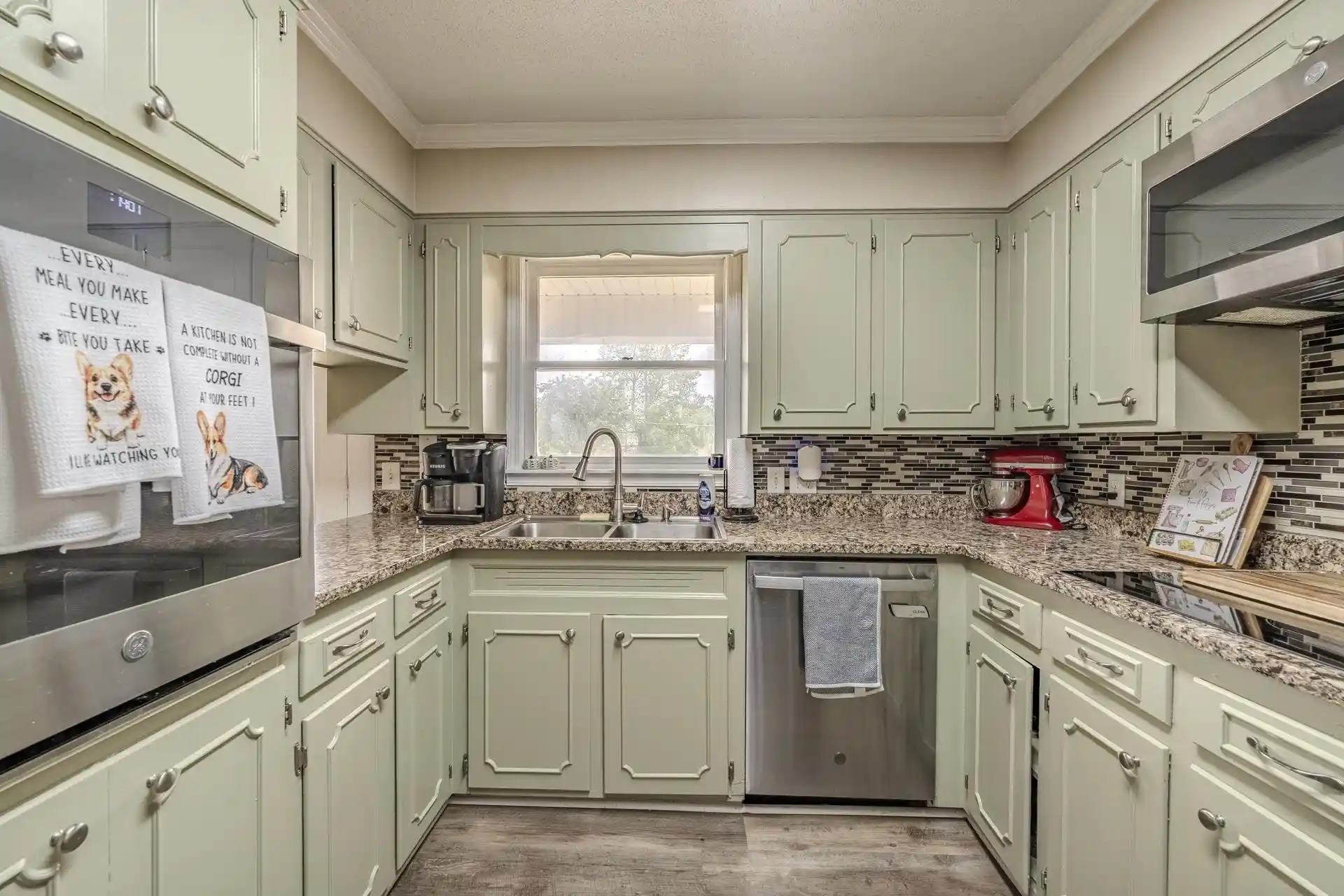 Photo 2 of Single family home for sale at 520 Bowen Dr, Savannah, TN 38372 | MLS# 10230441 | Listing updated on 2026-09-15