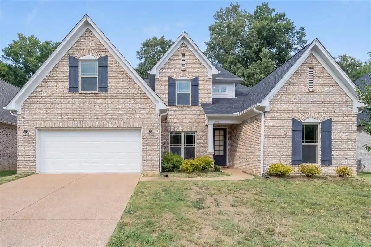 Photo 1 of Single family home for sale at 7916 Country Lake Dr, Bartlett, TN 38133 | MLS# 10230462 | Listing updated on 2026-09-15