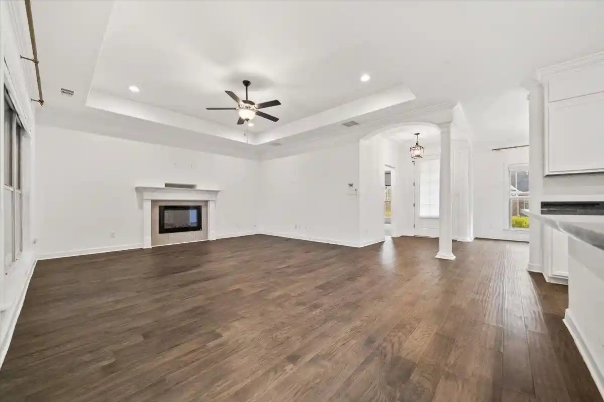 Photo 3 of Single family home for sale at 7916 Country Lake Dr, Bartlett, TN 38133 | MLS# 10230462 | Listing updated on 2026-09-15