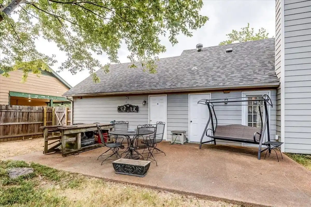Photo 2 of Single family home for sale at 7196 Butternut Dr, Memphis, TN 38133 | MLS# 10230467 | Listing updated on 2026-09-16