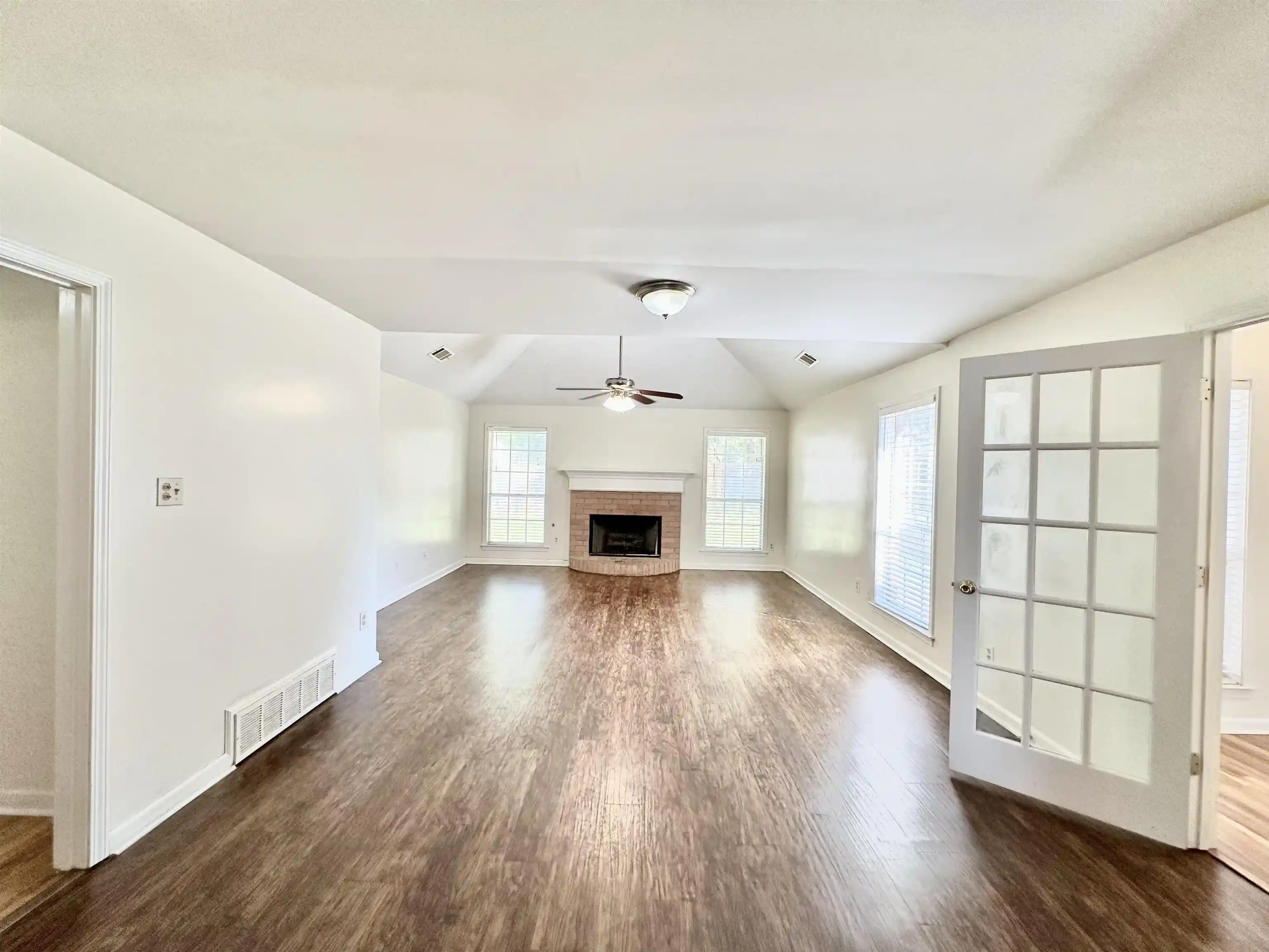 Photo 3 of Single family home for sale at 6424 Belmont Dr, Bartlett, TN 38135 | MLS# 10230476 | Listing updated on 2026-09-17