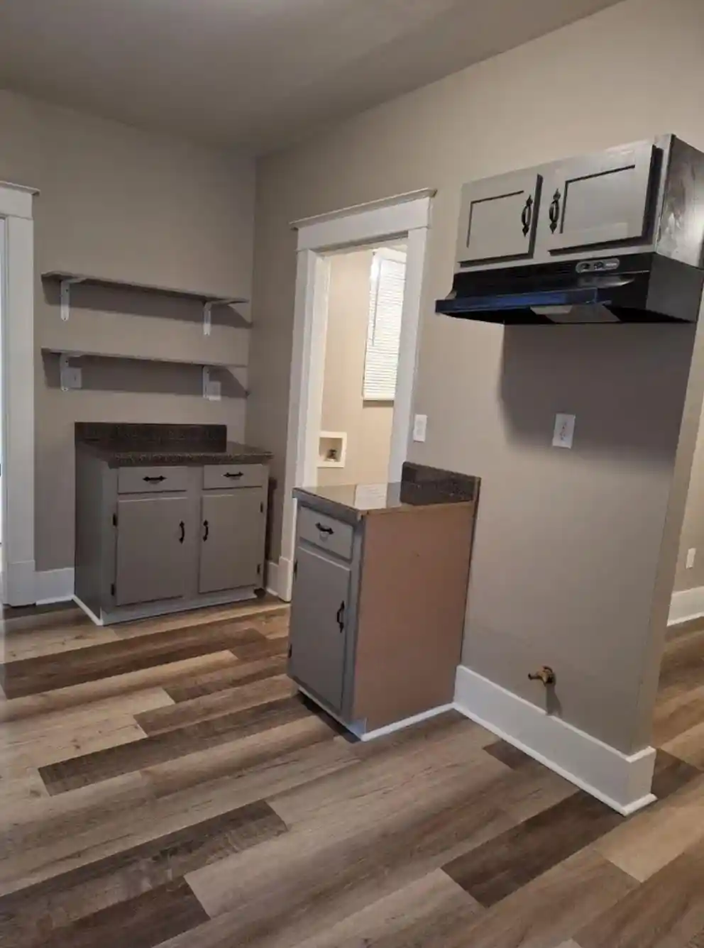 Photo 3 of Single family home for sale at 1460 Lyndale Ave, Memphis, TN 38107 | MLS# 10230490 | Listing updated on 2026-09-16