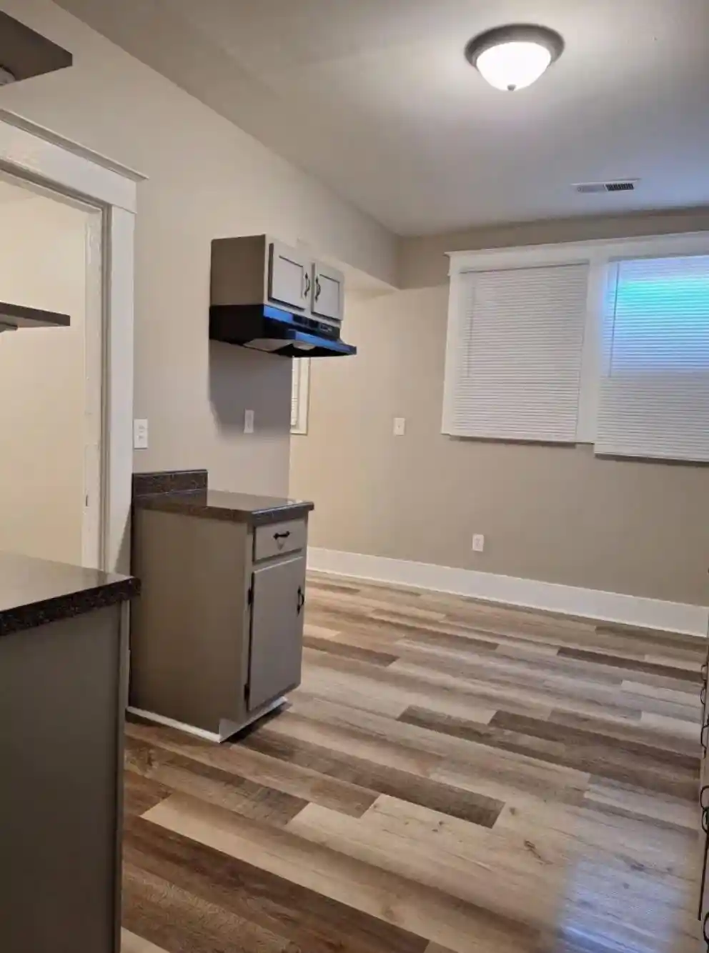 Photo 4 of Single family home for sale at 1460 Lyndale Ave, Memphis, TN 38107 | MLS# 10230490 | Listing updated on 2026-09-16