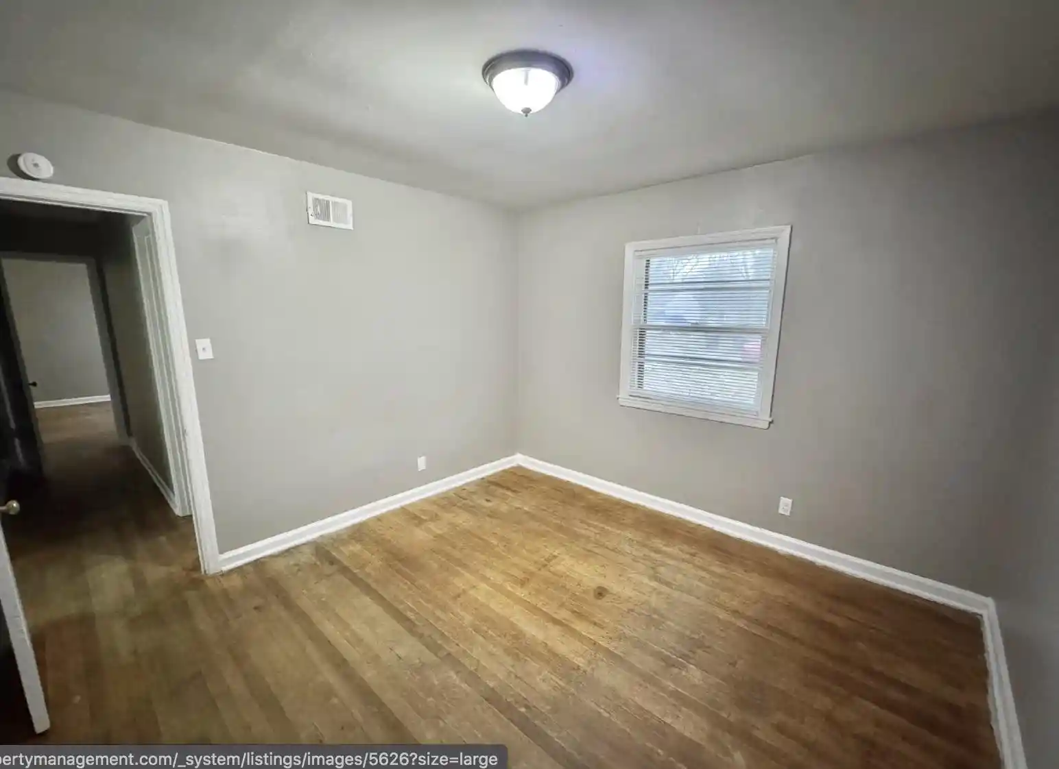Photo 2 of Single family home for sale at 3588 Hendricks Ave, Memphis, TN 38111 | MLS# 10230495 | Listing updated on 2026-09-16
