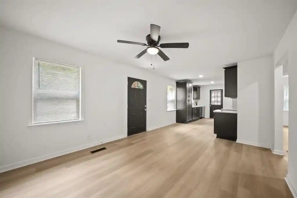 Photo 3 of Single family home for sale at 3215 University St, Memphis, TN 38127 | MLS# 10230500 | Listing updated on 2026-09-22