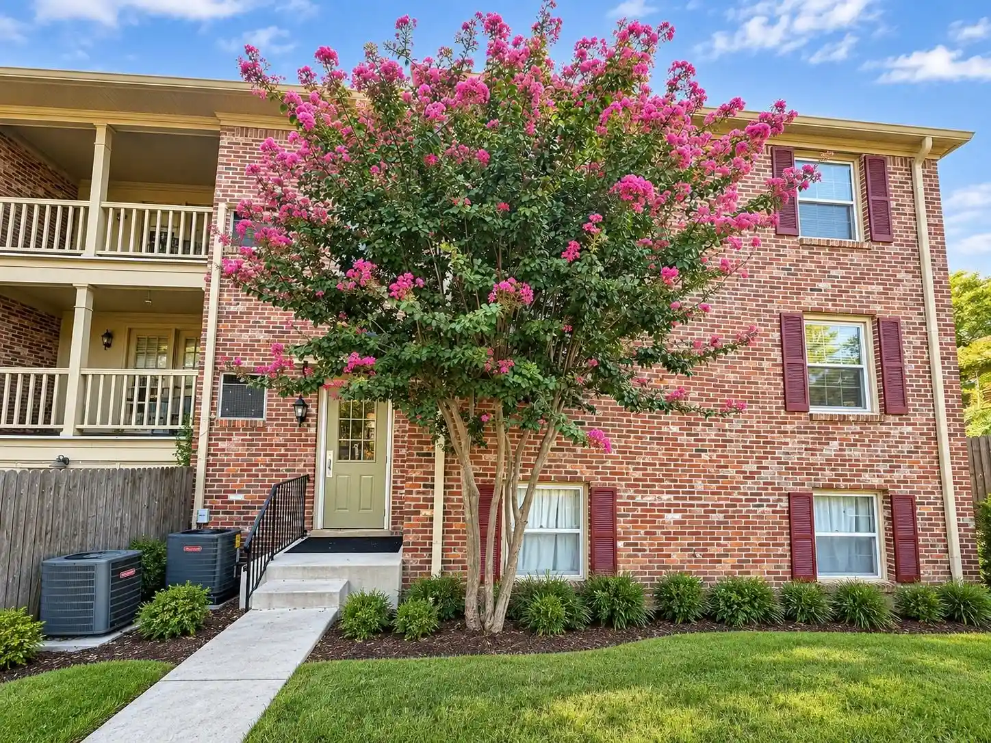 Photo 1 of Townhouse for sale at 1202 Middle Ct #301, Memphis, TN 38119 | MLS# 10230524 | Listing updated on 2026-09-16