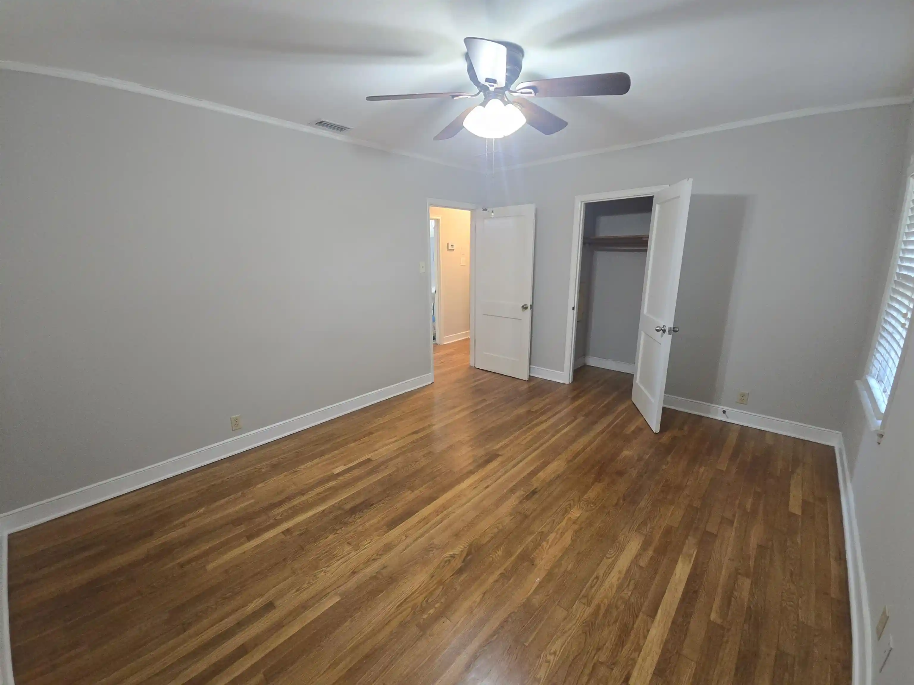 Photo 3 of Single family home for sale at 1075 Lorraine St, Memphis, TN 38122 | MLS# 10230529 | Listing updated on 2026-09-16