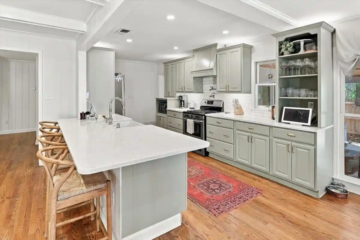 Photo 3 of Single family home for sale at 4954 Minden Rd, Memphis, TN 38117 | MLS# 10230530 | Listing updated on 2026-10-09