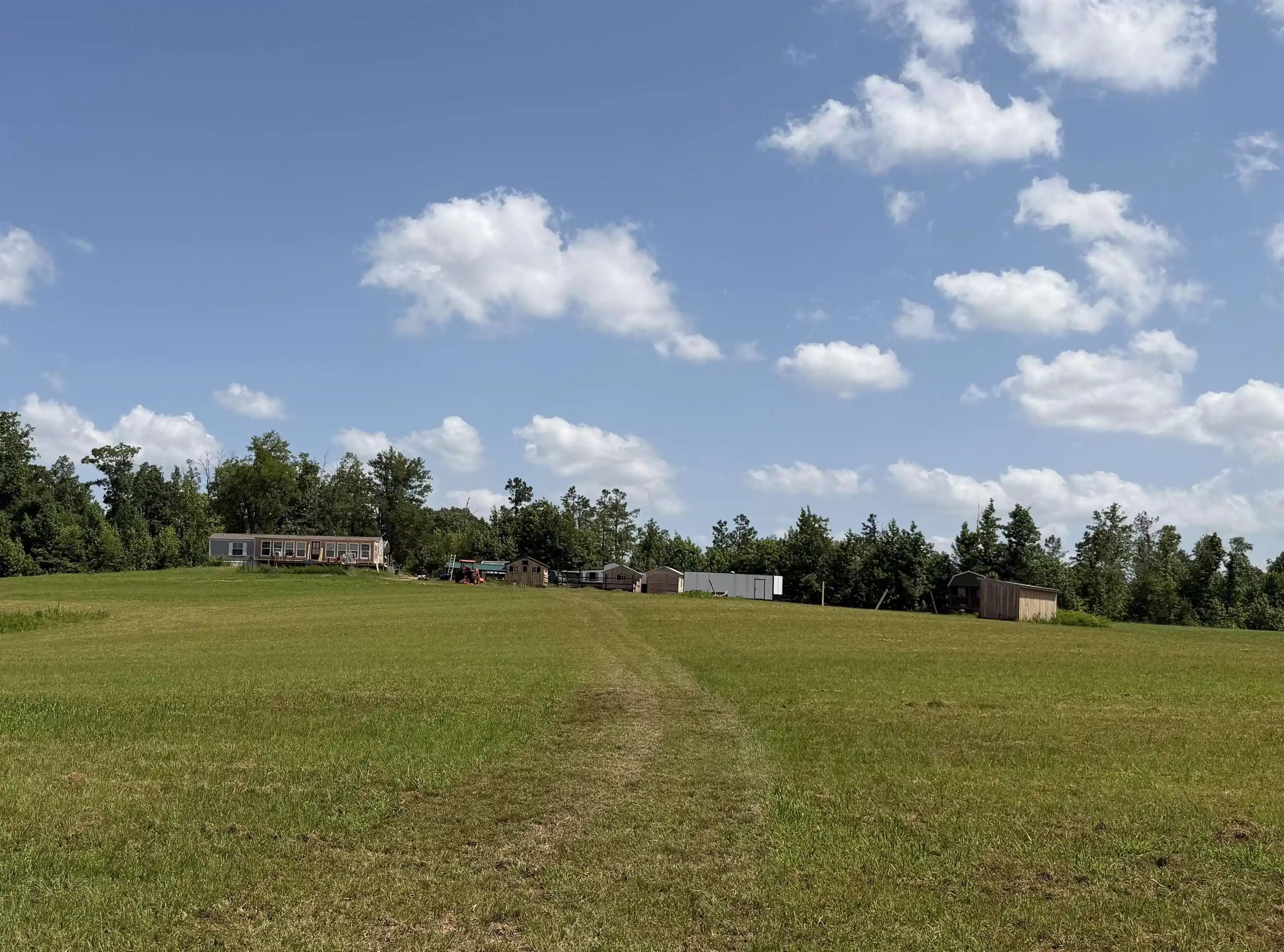 Photo 1 of Single family home for sale at 7080 Beauty Hl Rd, Adamsville, TN 38310 | MLS# 10230532 | Listing updated on 2026-09-16