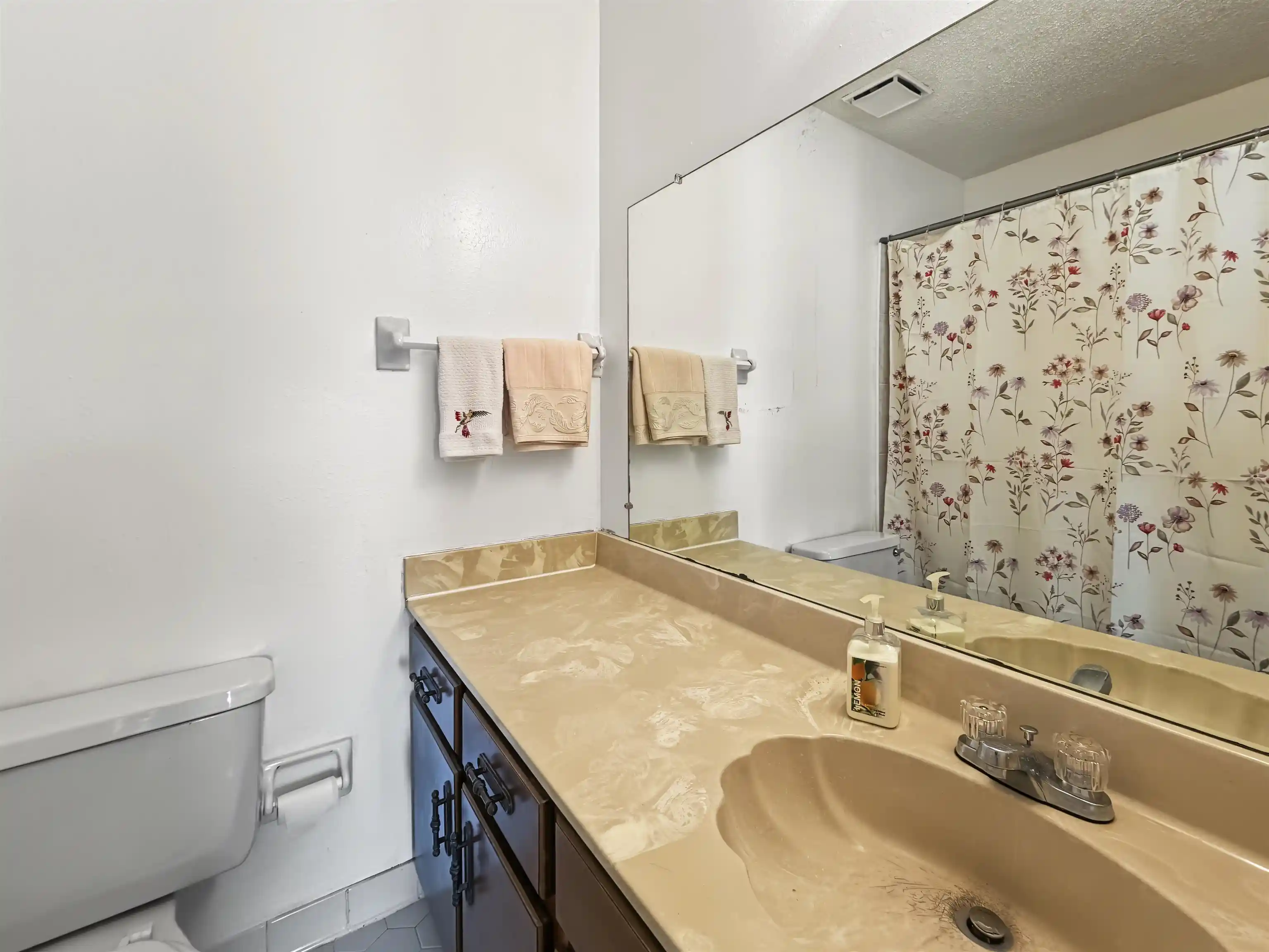 Photo 3 of Townhouse for sale at 3081 Mcvay Trl Dr, Memphis, TN 38119 | MLS# 10230539 | Listing updated on 2026-09-17