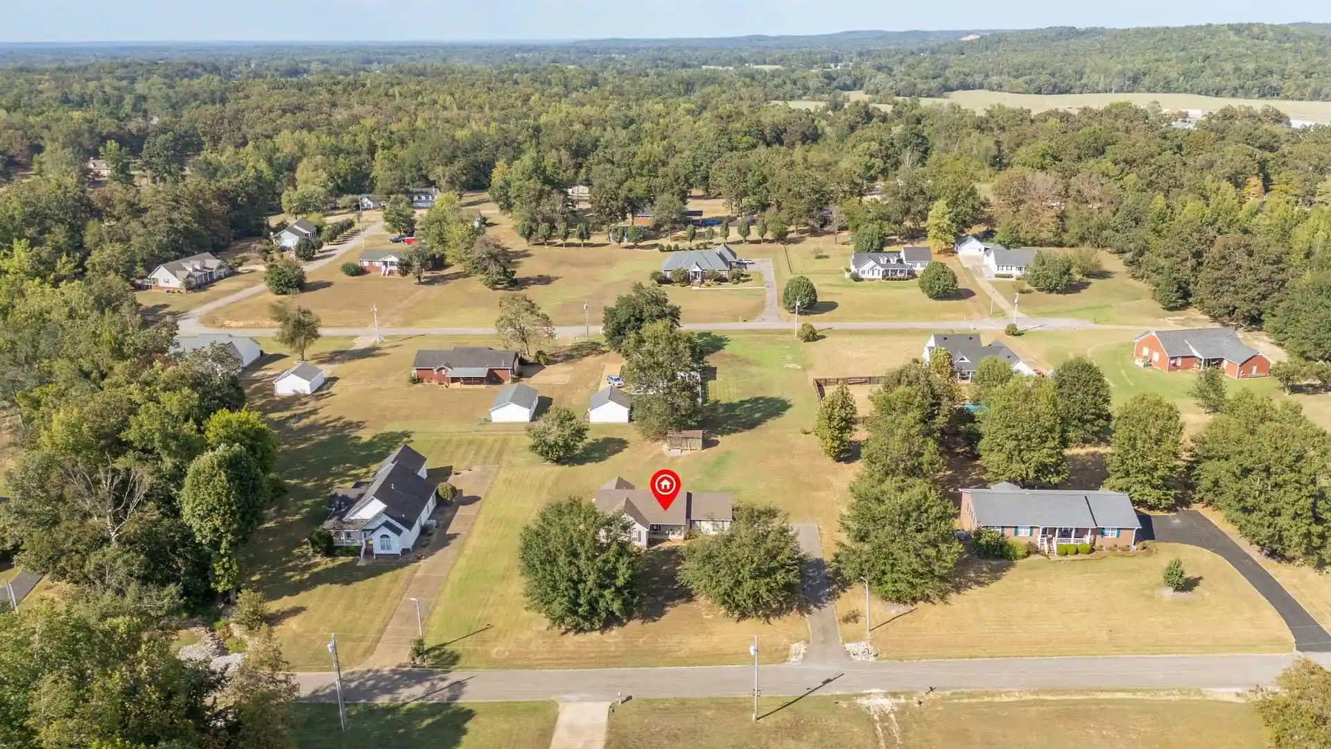 Photo 4 of Single family home for sale at 305 Jordan Glen Ln, Savannah, TN 38372 | MLS# 10230541 | Listing updated on 2026-09-16