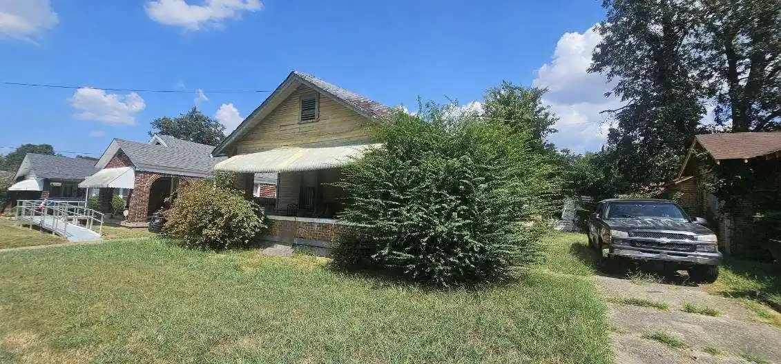 Photo 1 of Single family home for sale at 1404 Preston St, Memphis, TN 38106 | MLS# 10230543 | Listing updated on 2026-09-16
