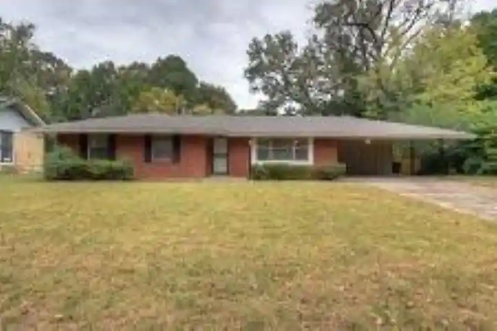 Photo 1 of Single family home for sale at 932 Cullenwood Rd, Memphis, TN 38116 | MLS# 10230546 | Listing updated on 2026-09-16