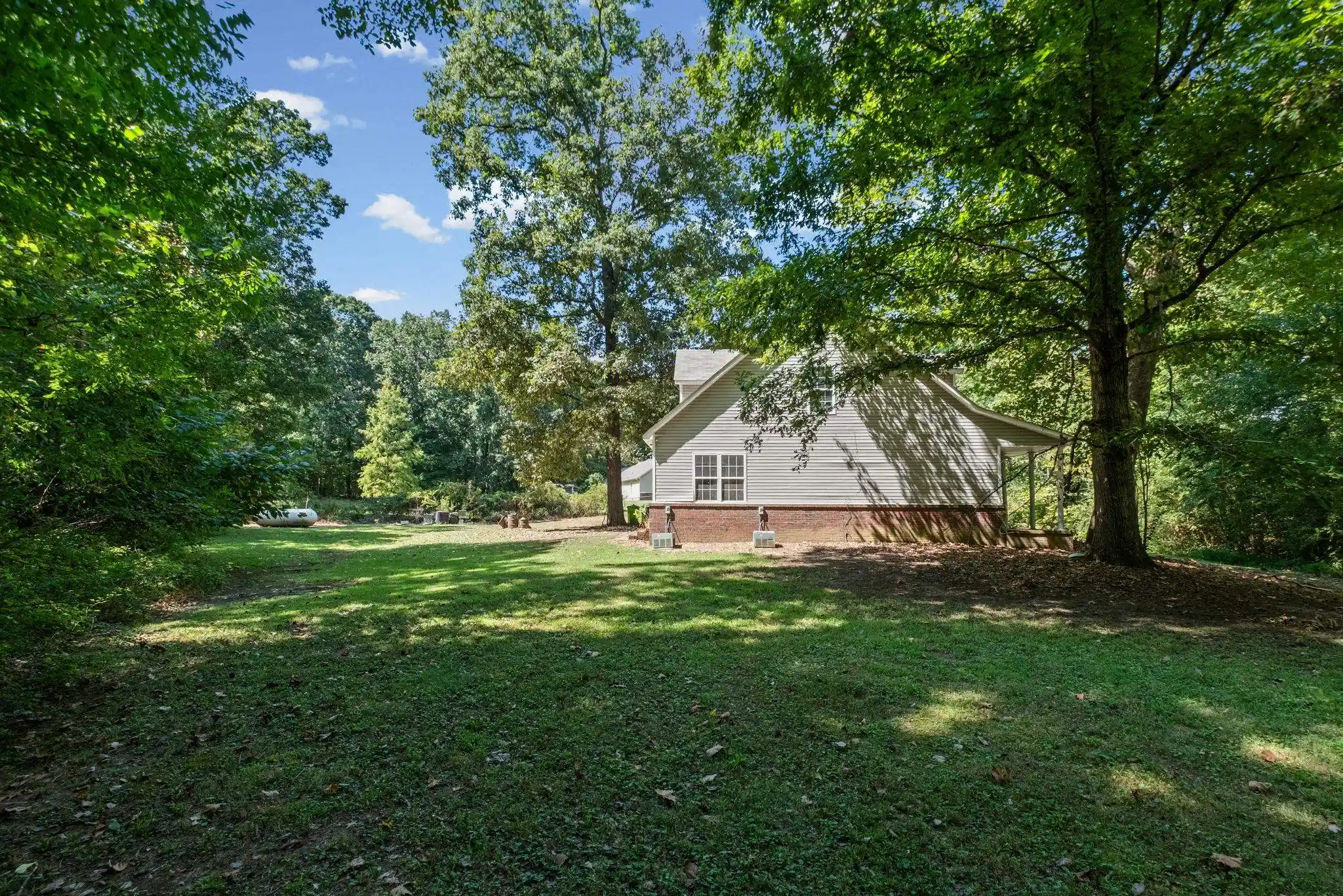 Photo 3 of Sale Pending at 1950 Mcknight Loop, Mason, TN 38049 | MLS# 10230547 | Listing updated on 2026-09-24
