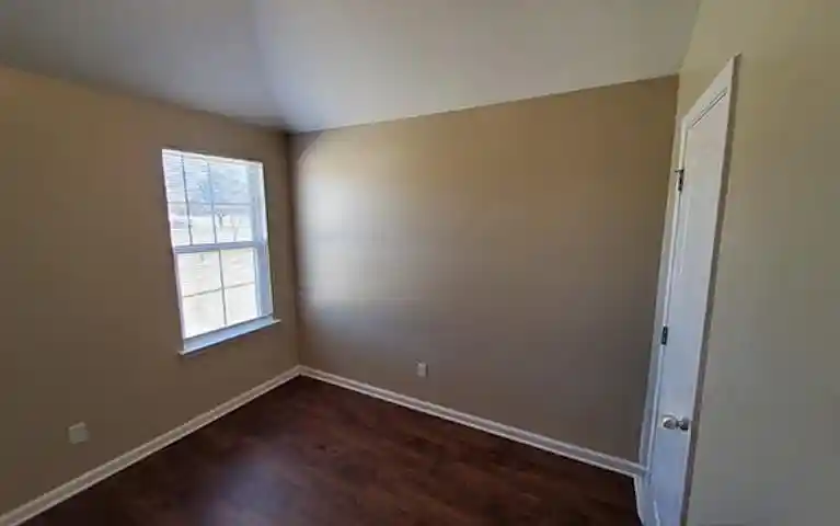 Photo 3 of Single family home for sale at 5326 Meegan Dr, Memphis, TN 38135 | MLS# 10230549 | Listing updated on 2026-09-16