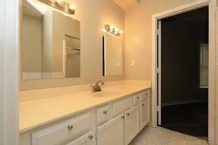Photo 3 of Single family home for sale at 6530 Kirby Gate Cv, Memphis, TN 38119 | MLS# 10230553 | Listing updated on 2026-09-16
