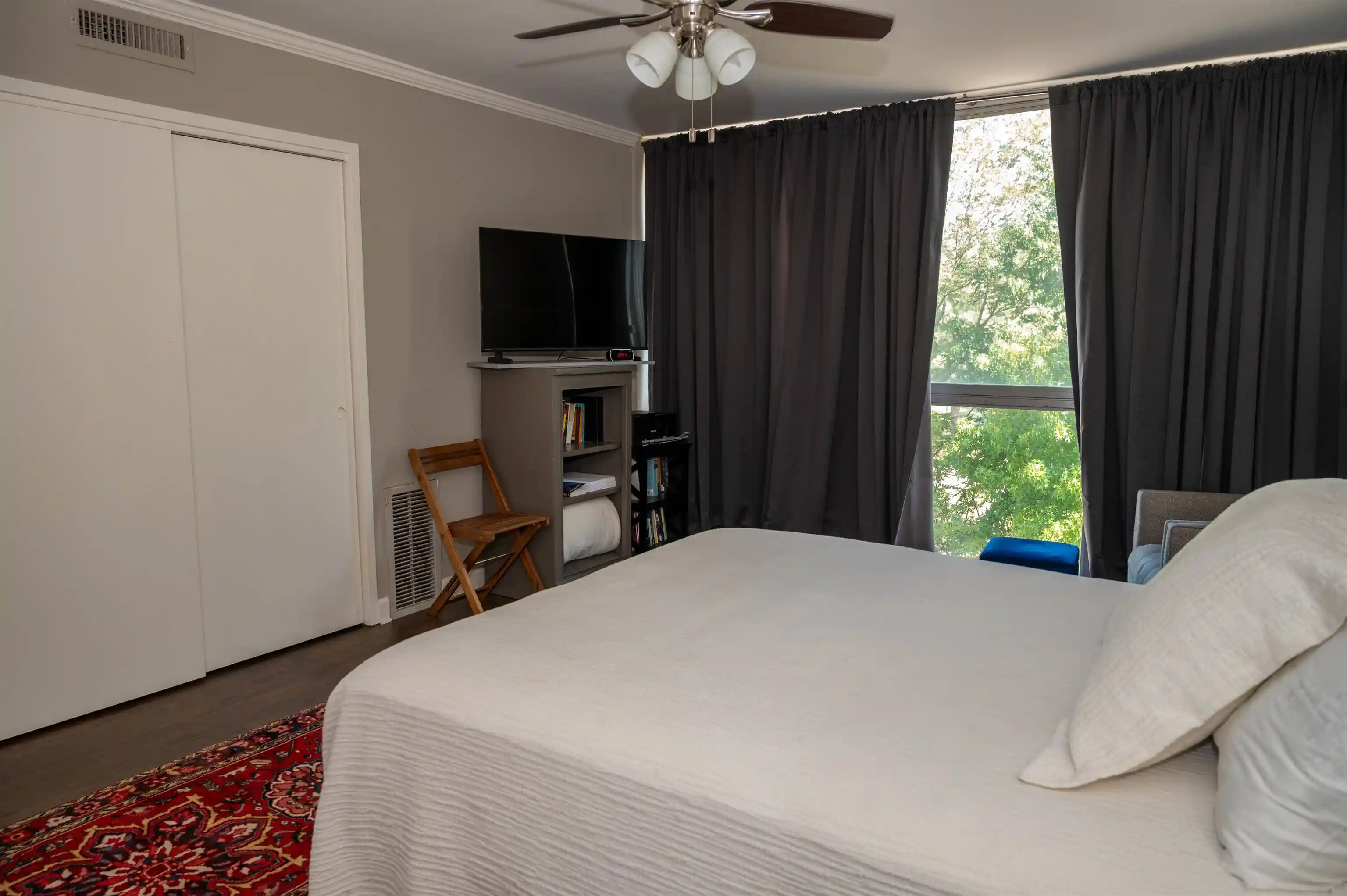 Photo 3 of Condo for sale at 3080 Walnut Grv Rd #406, Memphis, TN 38111 | MLS# 10230557 | Listing updated on 2026-09-23