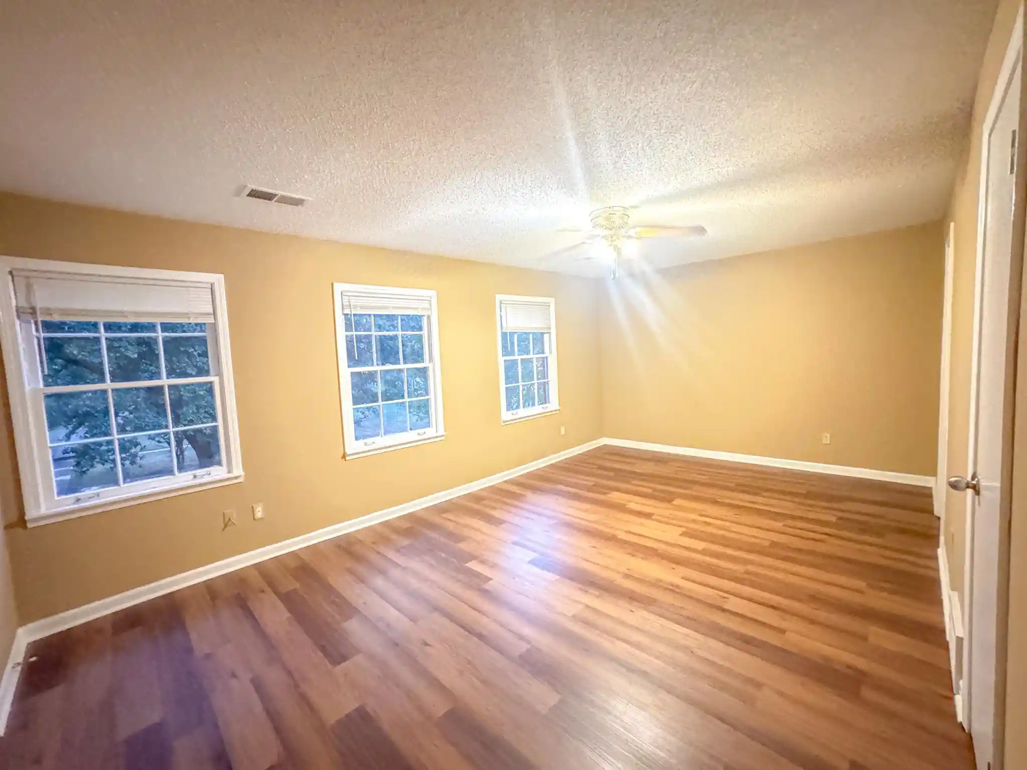 Photo 2 of Townhouse for sale at 3363 Coachouse Cv #3363, Bartlett, TN 38134 | MLS# 10230559 | Listing updated on 2026-09-18