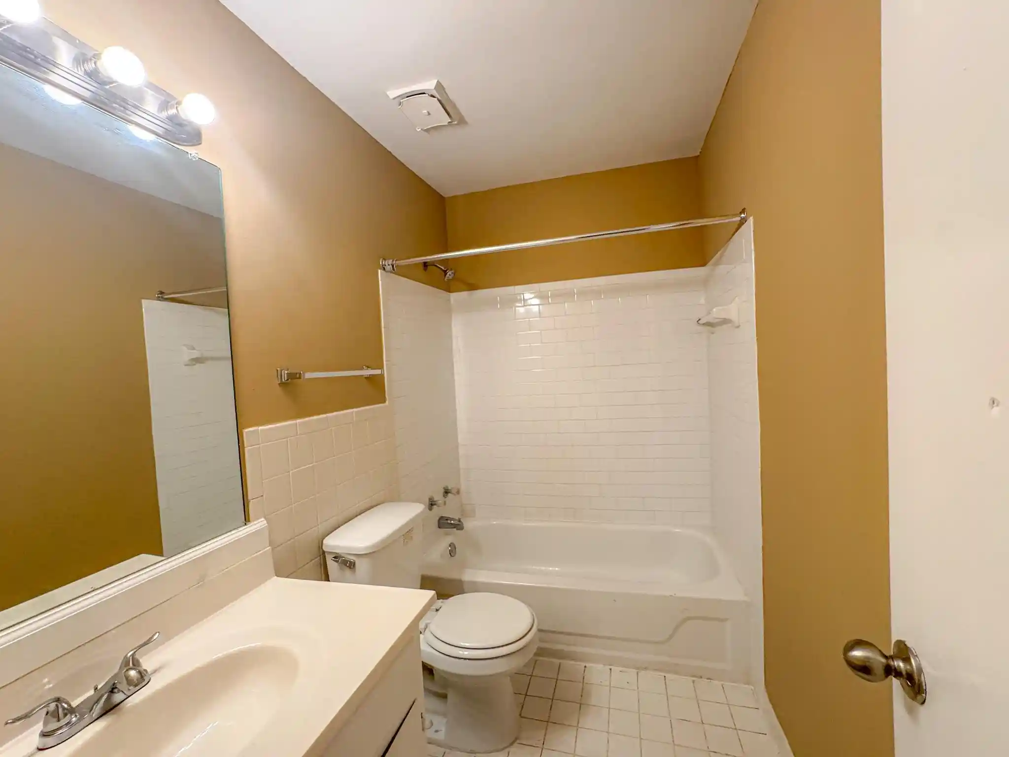 Photo 3 of Townhouse for sale at 3363 Coachouse Cv #3363, Bartlett, TN 38134 | MLS# 10230559 | Listing updated on 2026-09-18