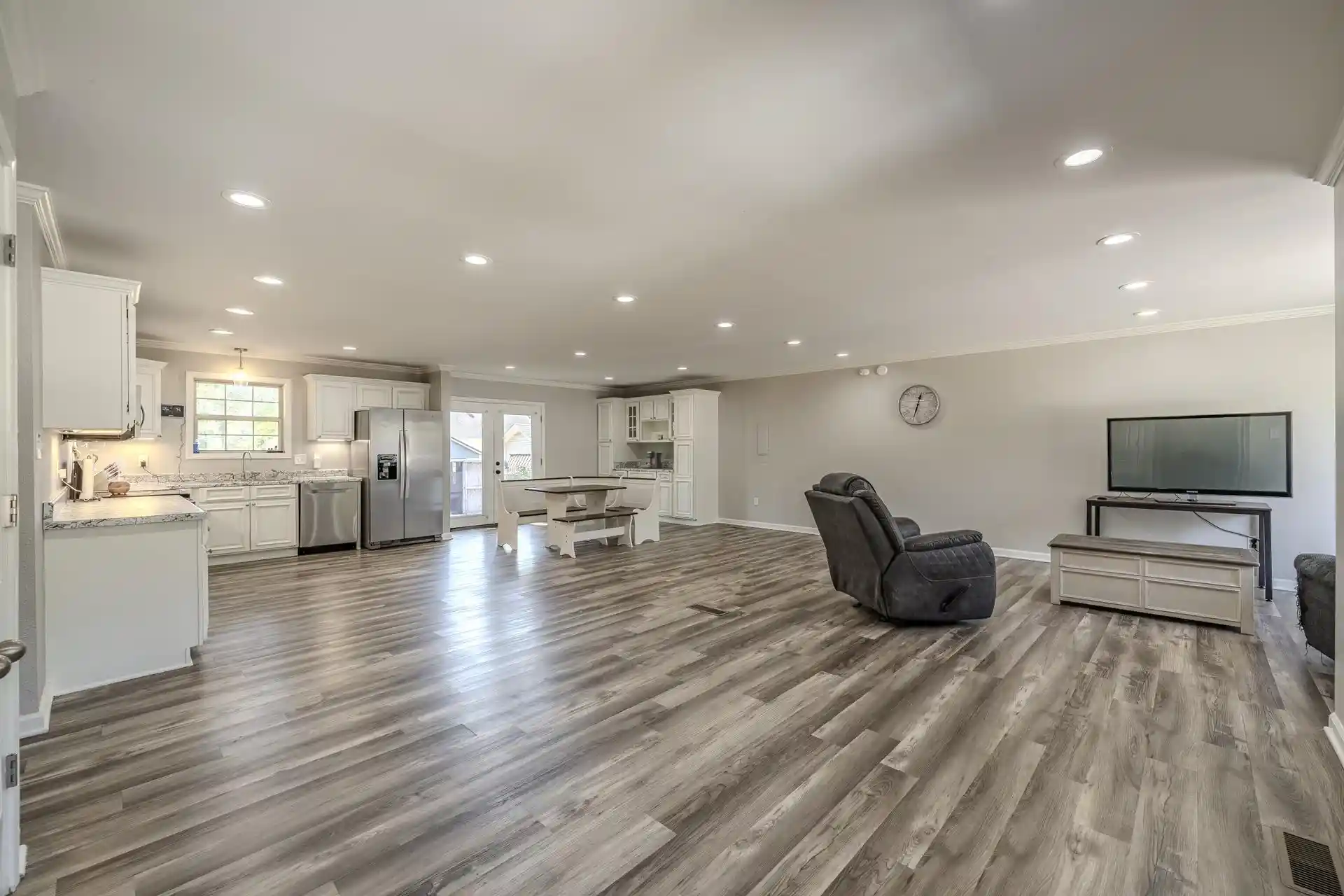 Photo 3 of Single family home for sale at 480 Barker Dr, Savannah, TN 38372 | MLS# 10230567 | Listing updated on 2026-09-16