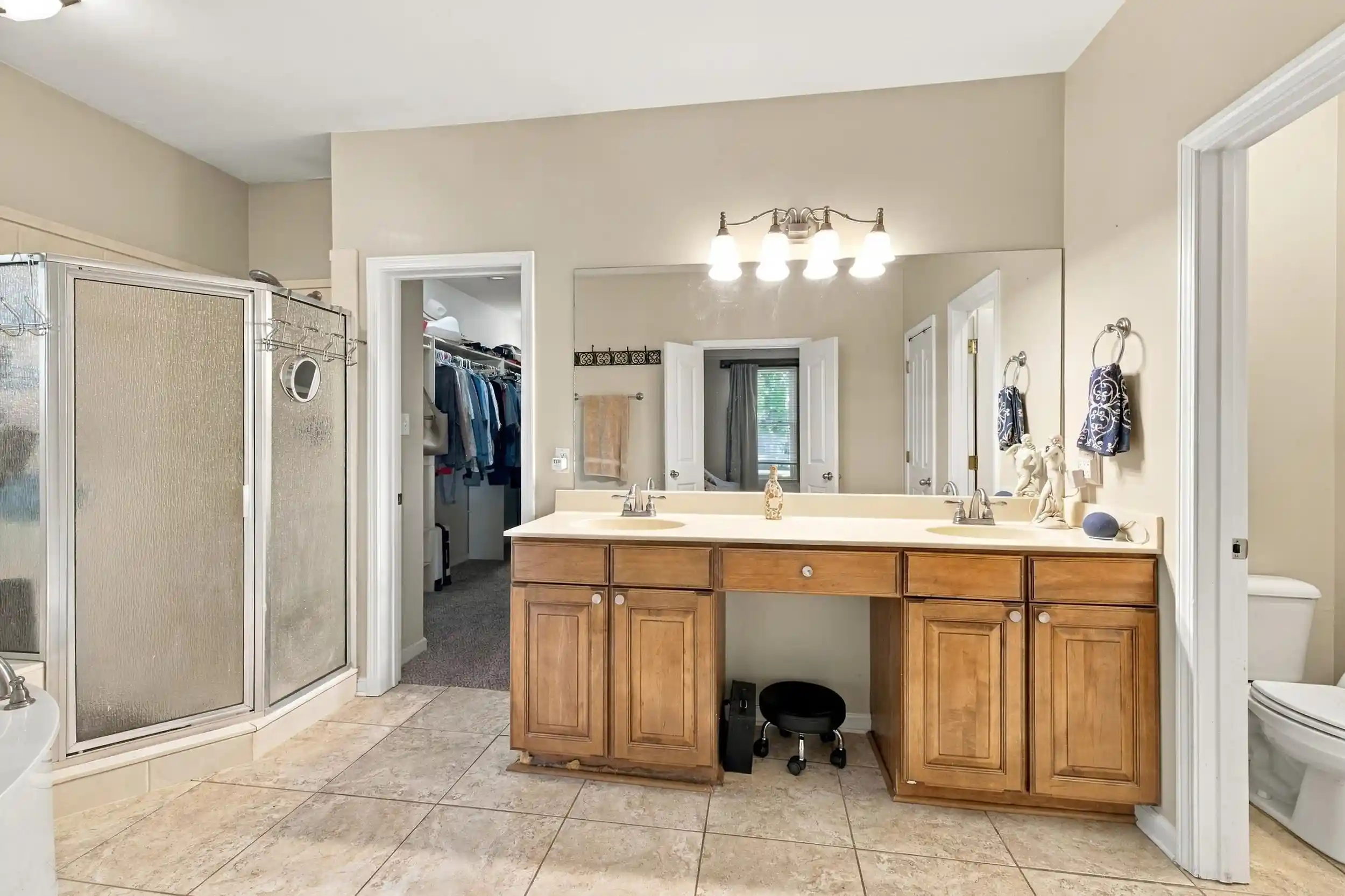 Photo 3 of Sale Pending at 8575 Stablemill Ln, Cordova, TN 38016 | MLS# 10230574 | Listing updated on 2026-09-23