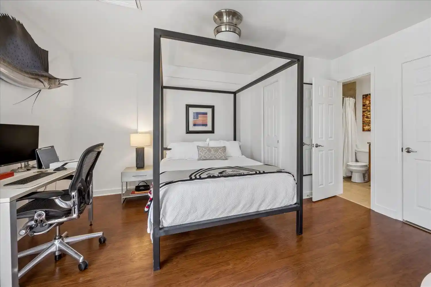 Photo 3 of Townhouse for sale at 2195 Poplar Ave #504, Memphis, TN 38104 | MLS# 10230579 | Listing updated on 2026-09-17