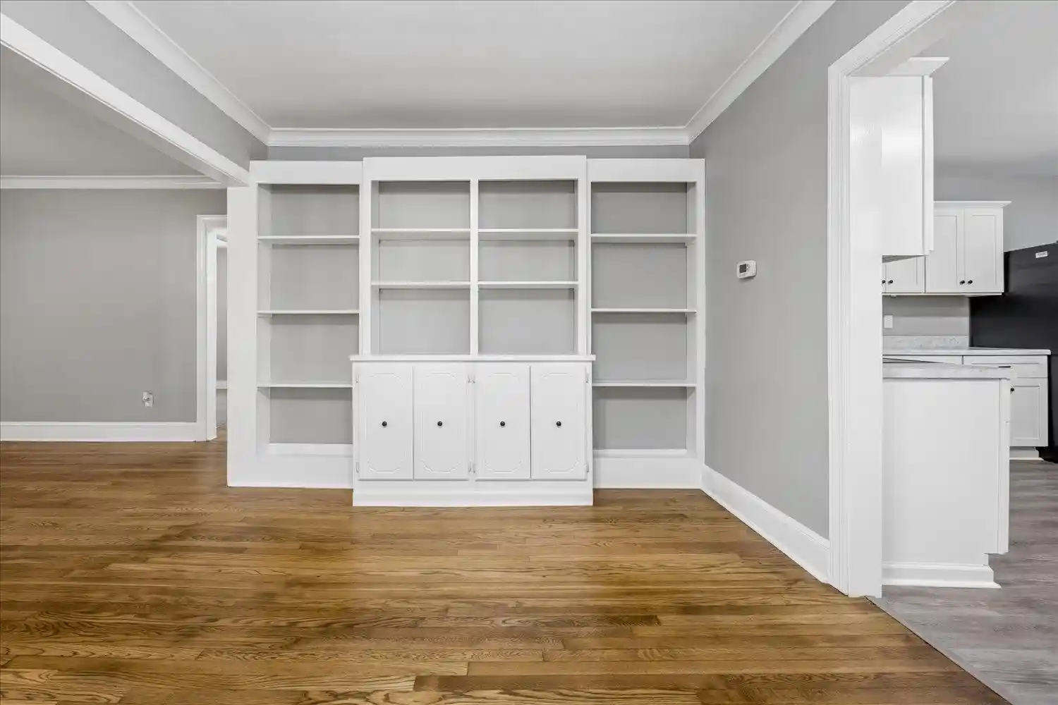 Photo 3 of Single family home for sale at 702 Loeb St, Memphis, TN 38111 | MLS# 10230586 | Listing updated on 2026-09-25