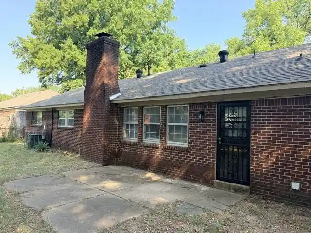 Photo 3 of Single family home for sale at 4871 Summerlane Ave, Memphis, TN 38118 | MLS# 10230589 | Listing updated on 2026-10-01