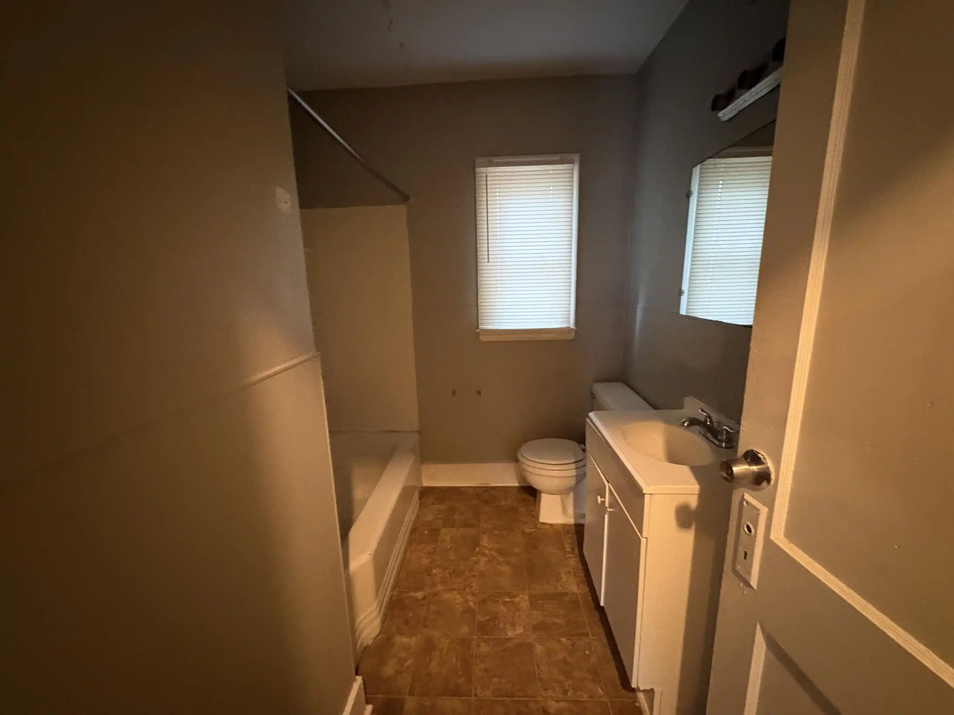 Photo 2 of Single family home for sale at 1117 Railton Rd, Memphis, TN 38111 | MLS# 10230596 | Listing updated on 2026-10-16