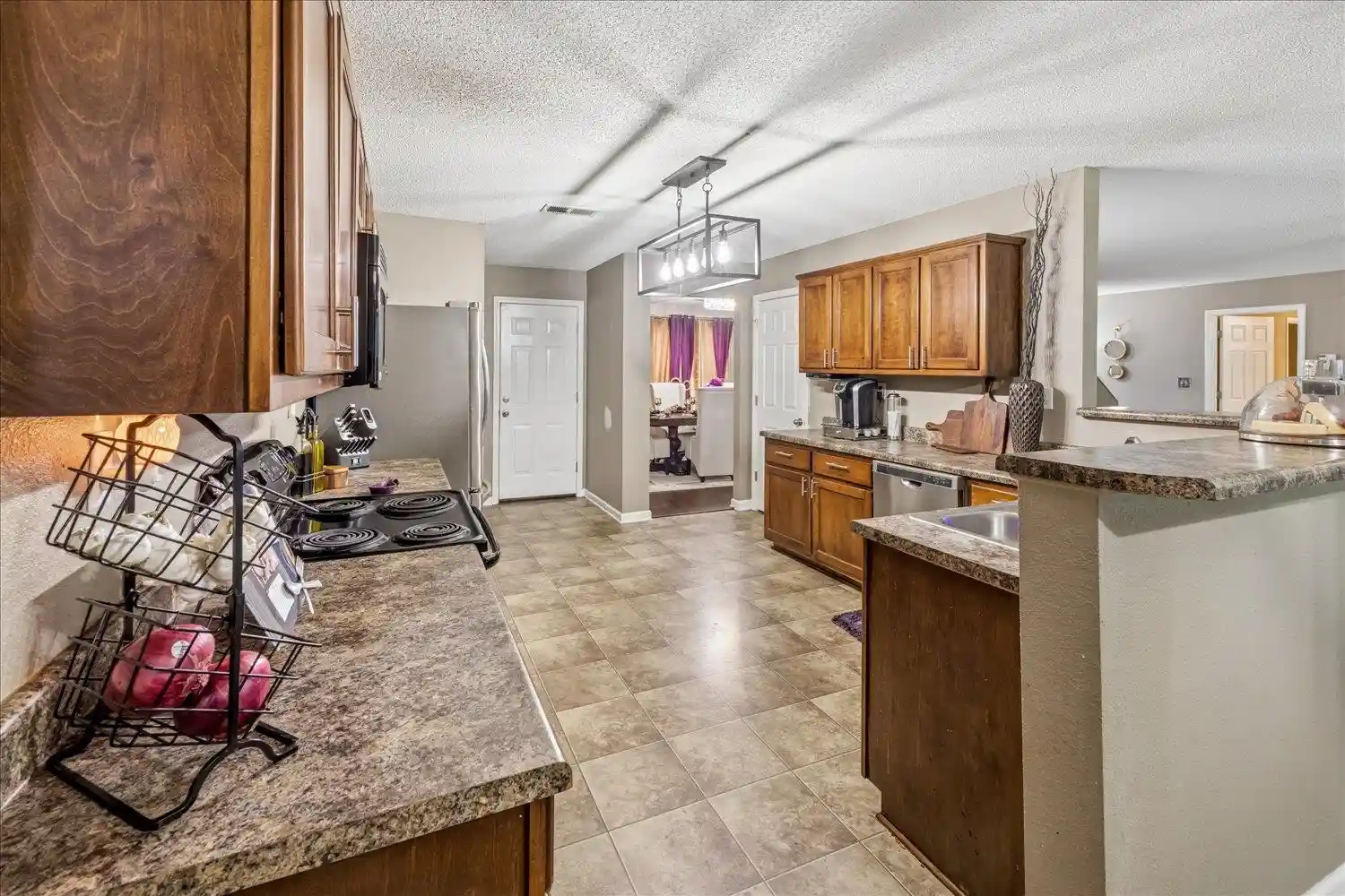 Photo 2 of Single family home for sale at 5073 Stone Shadows Dr, Memphis, TN 38125 | MLS# 10230616 | Listing updated on 2026-10-07