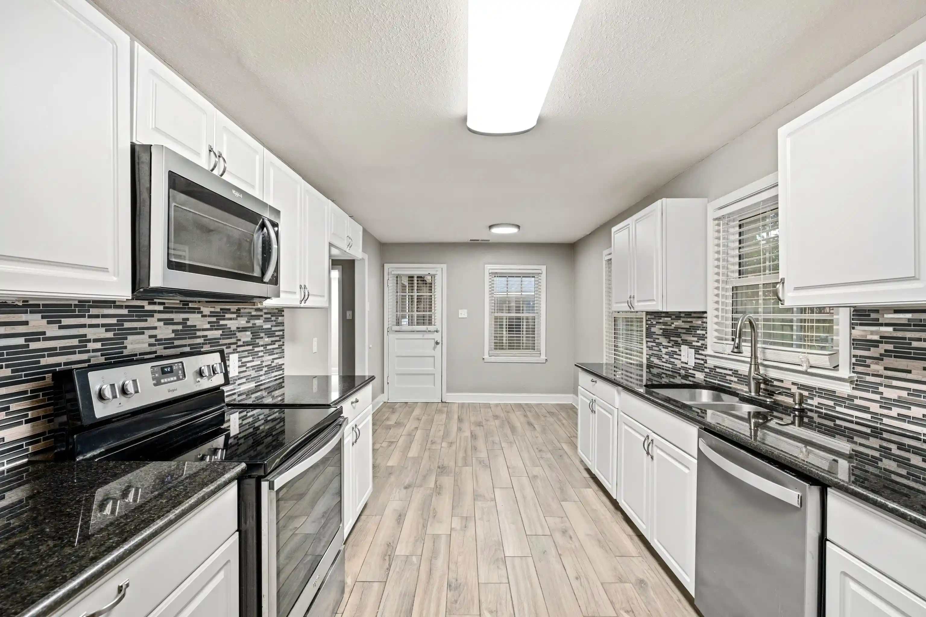 Photo 3 of Single family home for sale at 1621 Vera Cruz St, Memphis, TN 38117 | MLS# 10230617 | Listing updated on 2026-10-08