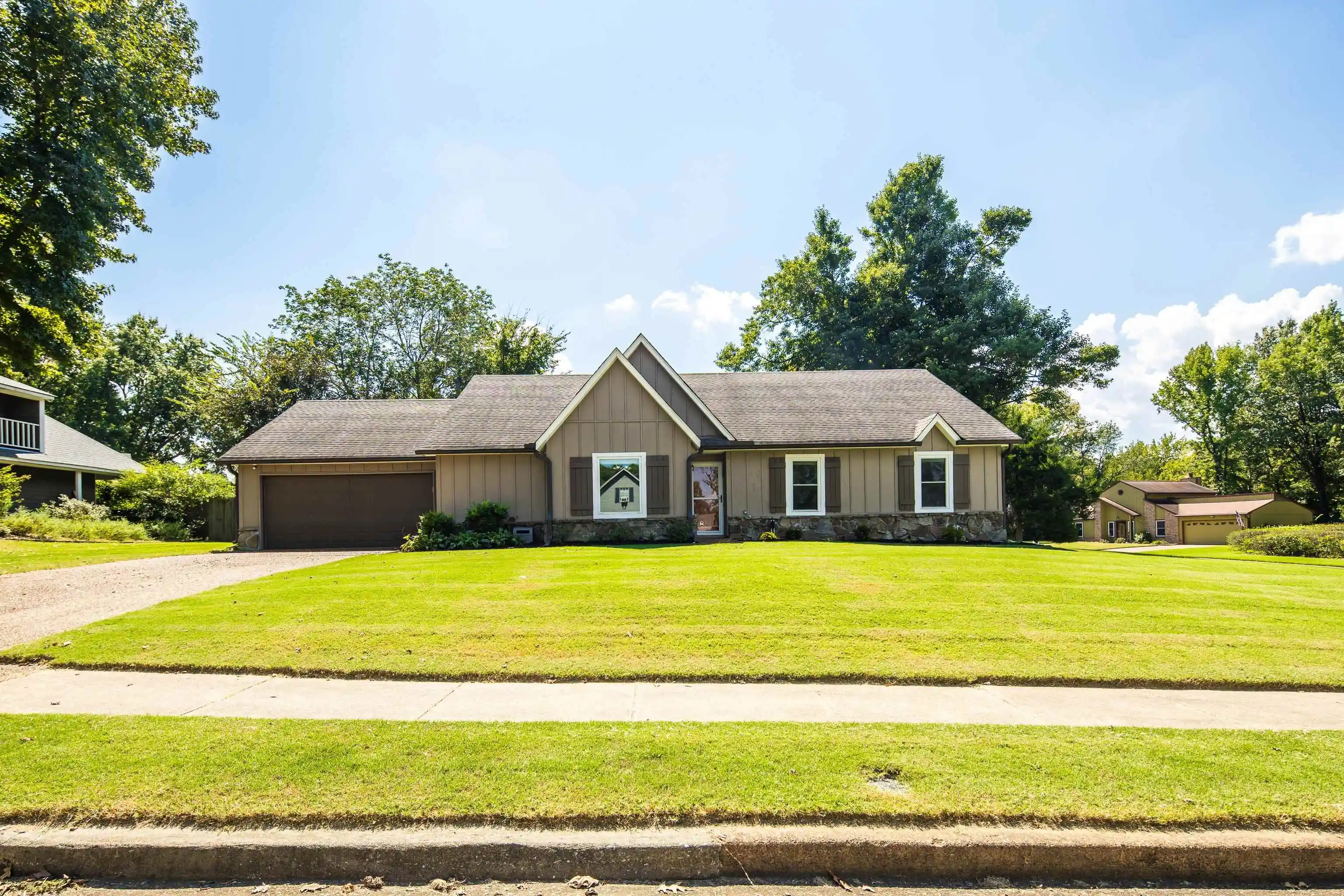 Photo 1 of Single family home for sale at 9433 Woodcutter Ln, Lakeland, TN 38002 | MLS# 10230625 | Listing updated on 2026-09-17