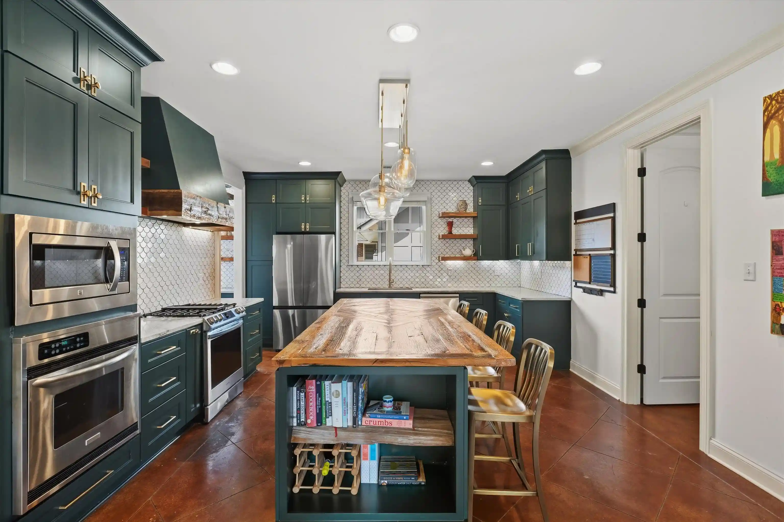 Photo 3 of Single family home for sale at 336 N Willett St, Memphis, TN 38112 | MLS# 10230634 | Listing updated on 2026-09-24