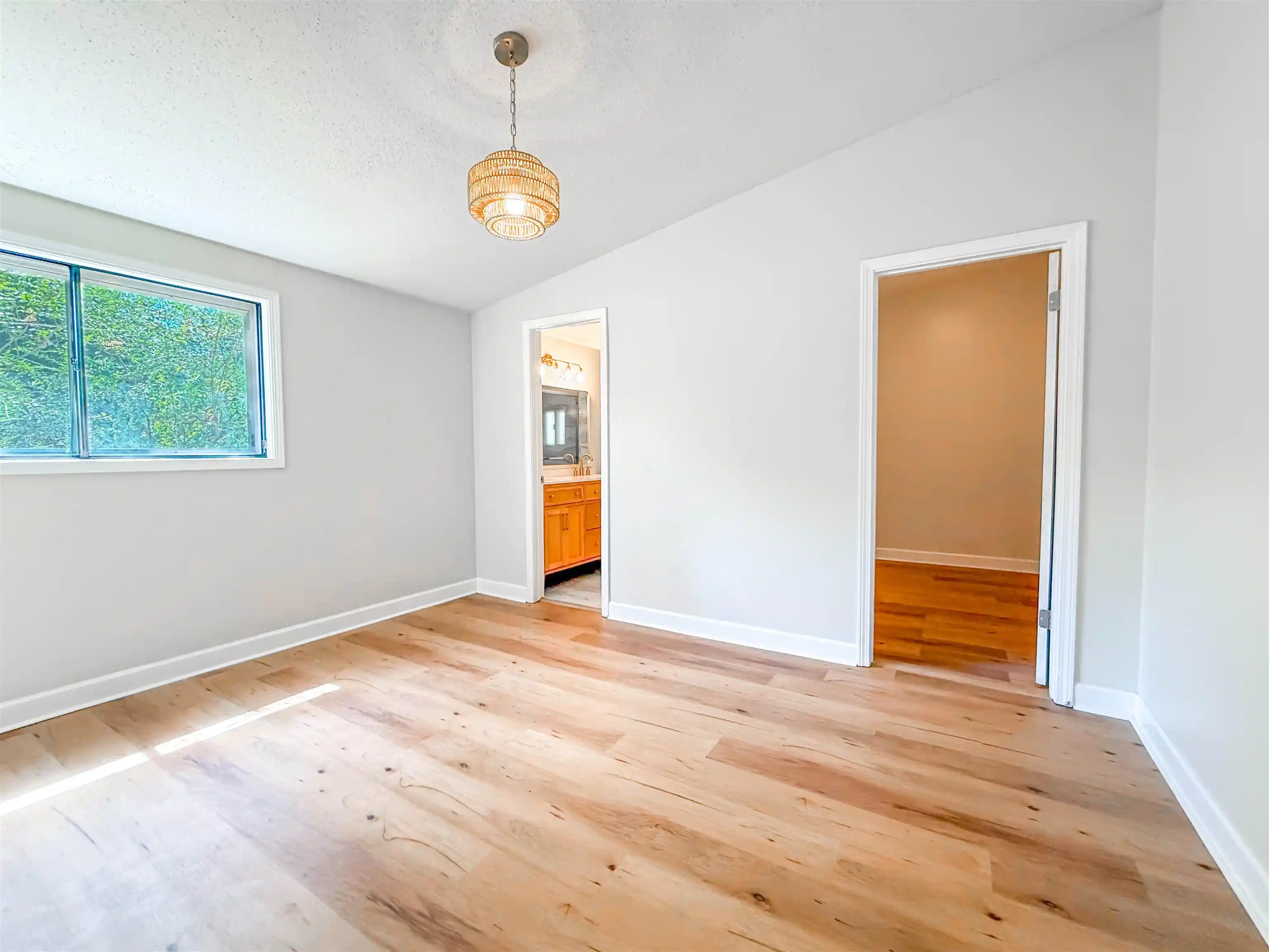 Photo 3 of Single family home for sale at 3217 Starsdale St, Memphis, TN 38118 | MLS# 10230637 | Listing updated on 2026-09-25