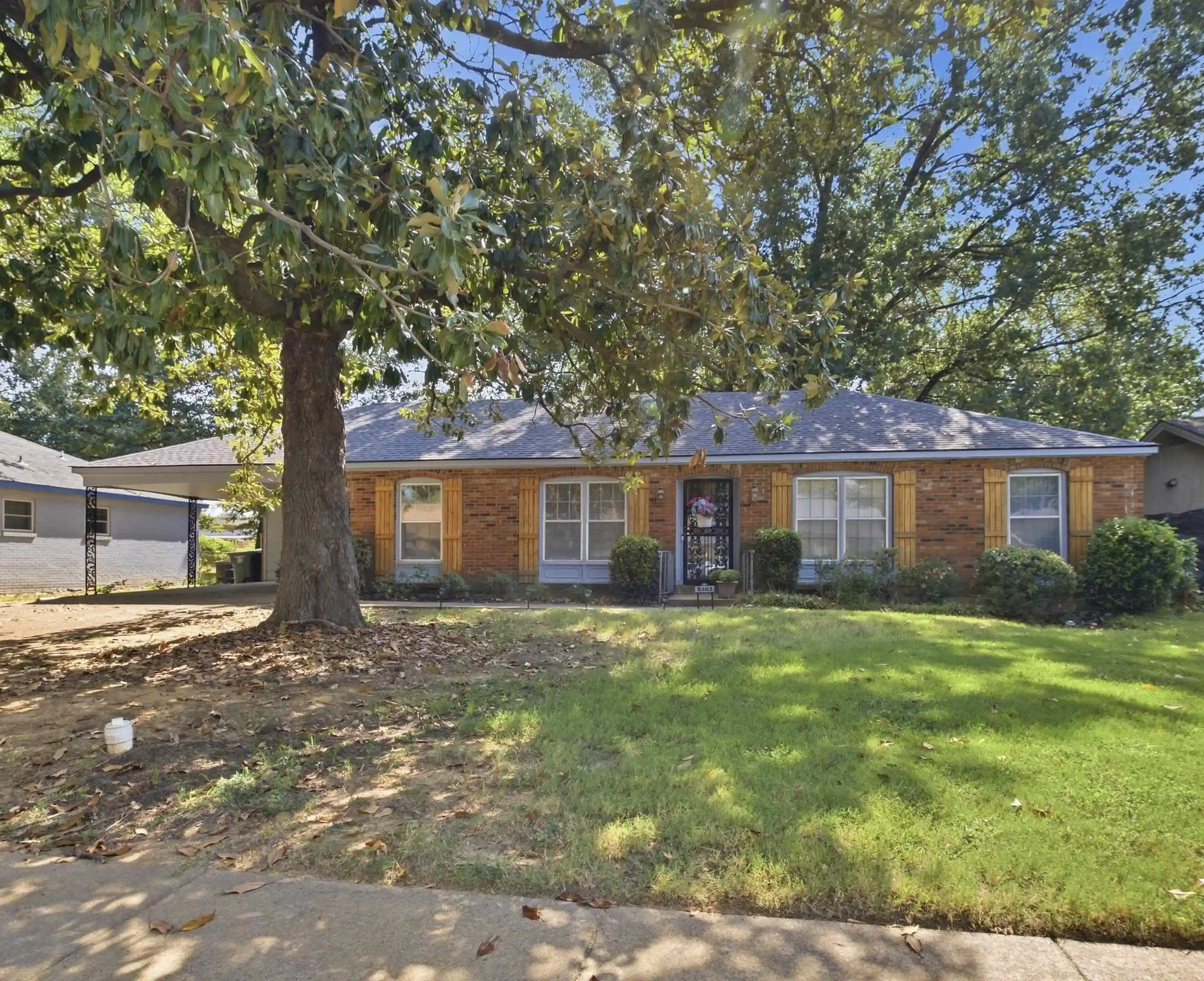 Photo 1 of Single family home for sale at 5303 Honeywood Ave, Memphis, TN 38118 | MLS# 10230648 | Listing updated on 2026-10-08