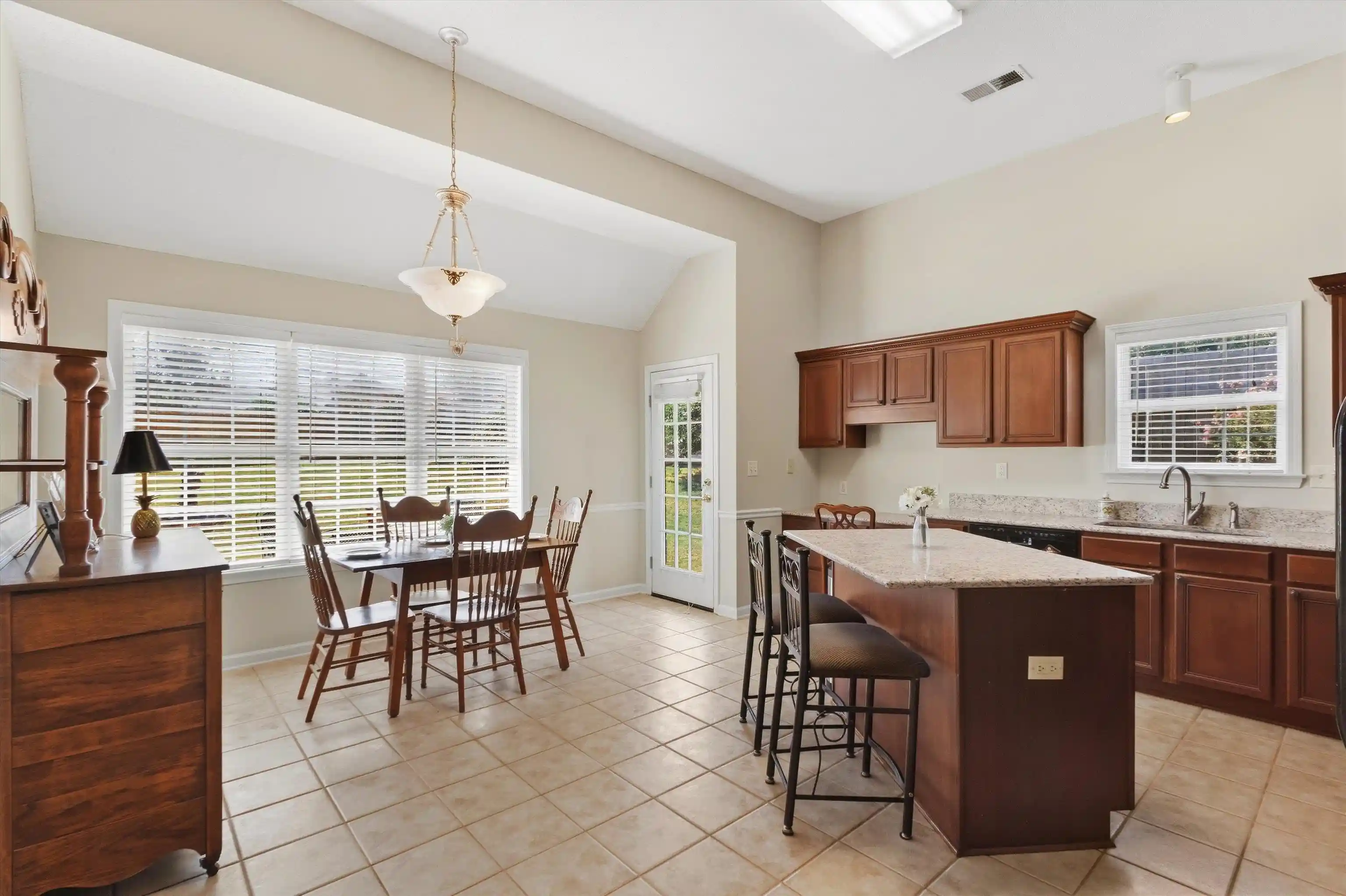 Photo 3 of Single family home for sale at 11647 Summer Meadows Cv, Arlington, TN 38002 | MLS# 10230655 | Listing updated on 2026-09-18