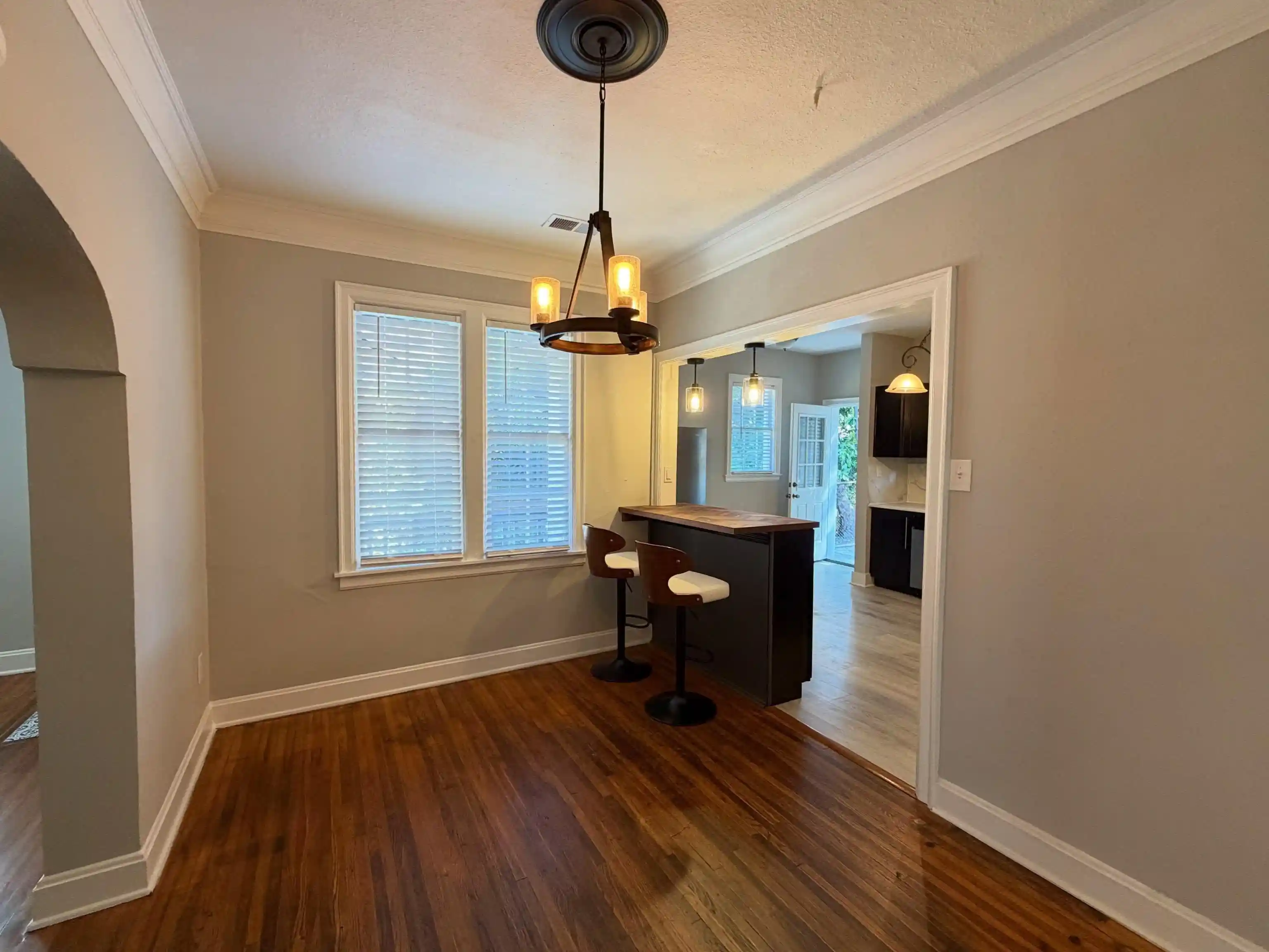 Photo 3 of Single family home for sale at 910 N Barksdale St, Memphis, TN 38107 | MLS# 10230657 | Listing updated on 2026-09-25