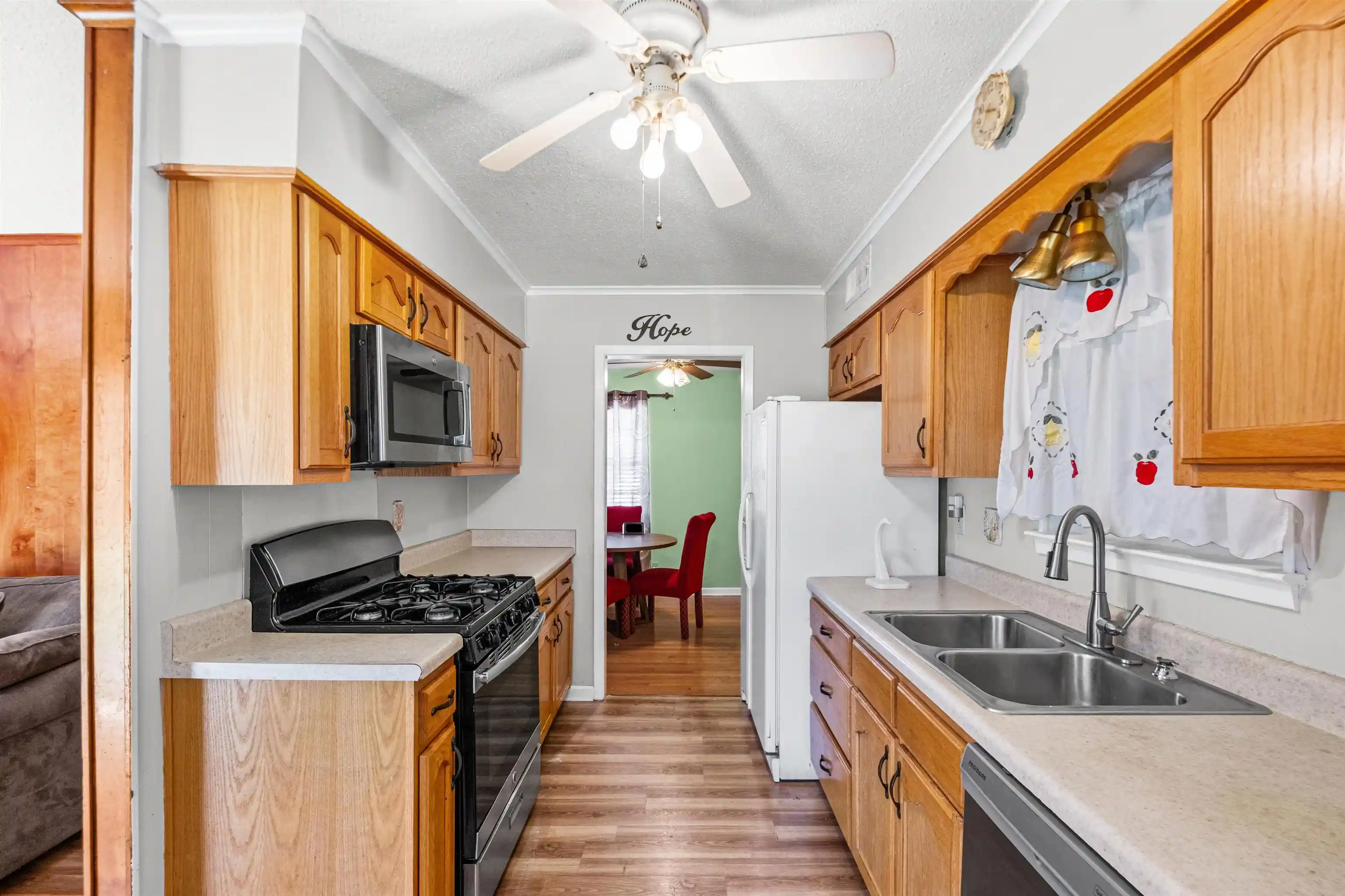Photo 4 of Sale Pending at 1949 Danberry Ave, Memphis, TN 38116 | MLS# 10230658 | Listing updated on 2026-09-22