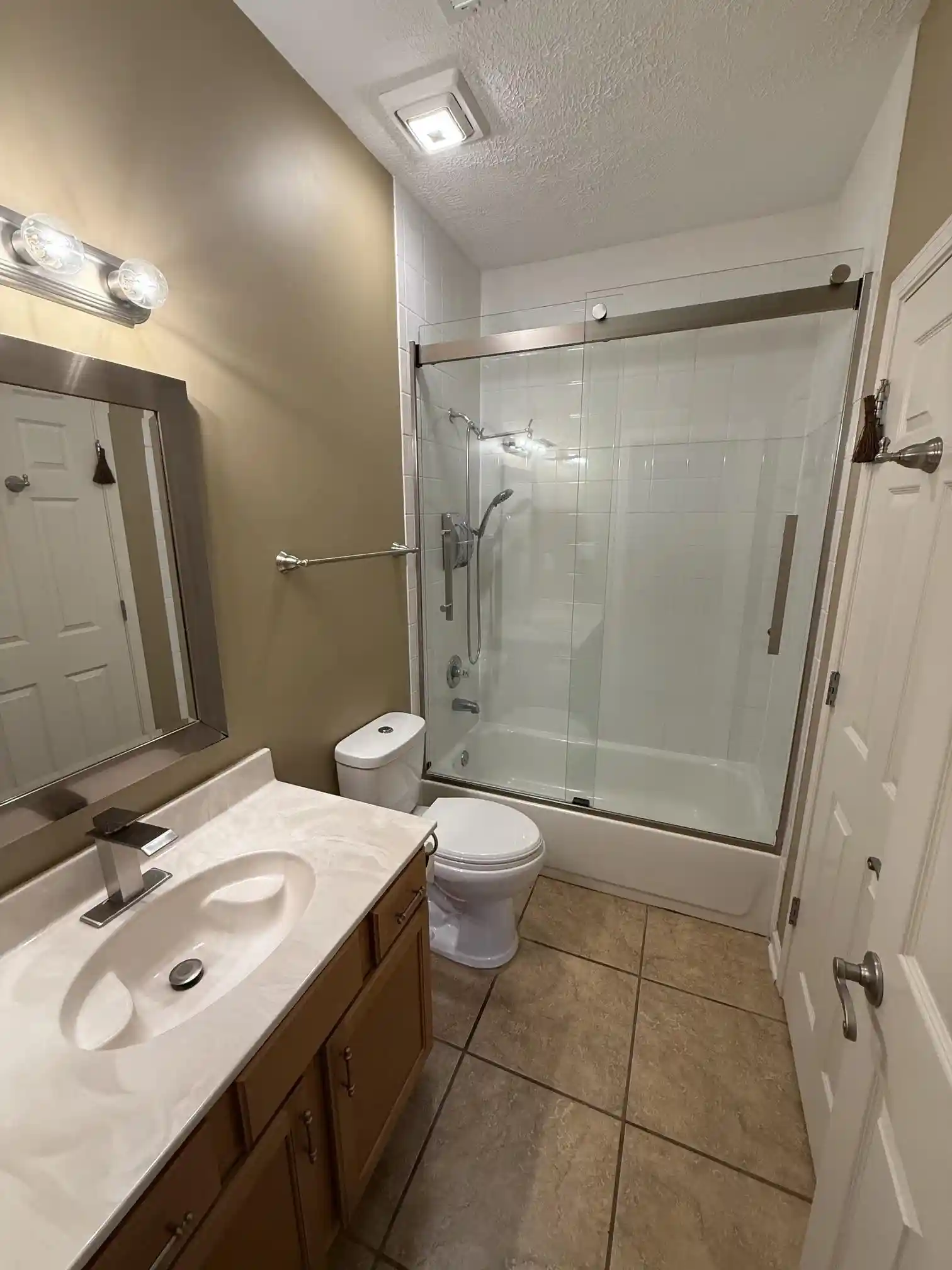 Photo 3 of Single family home for sale at 8726 Carriage Crk Rd, Bartlett, TN 38002 | MLS# 10230659 | Listing updated on 2026-09-18